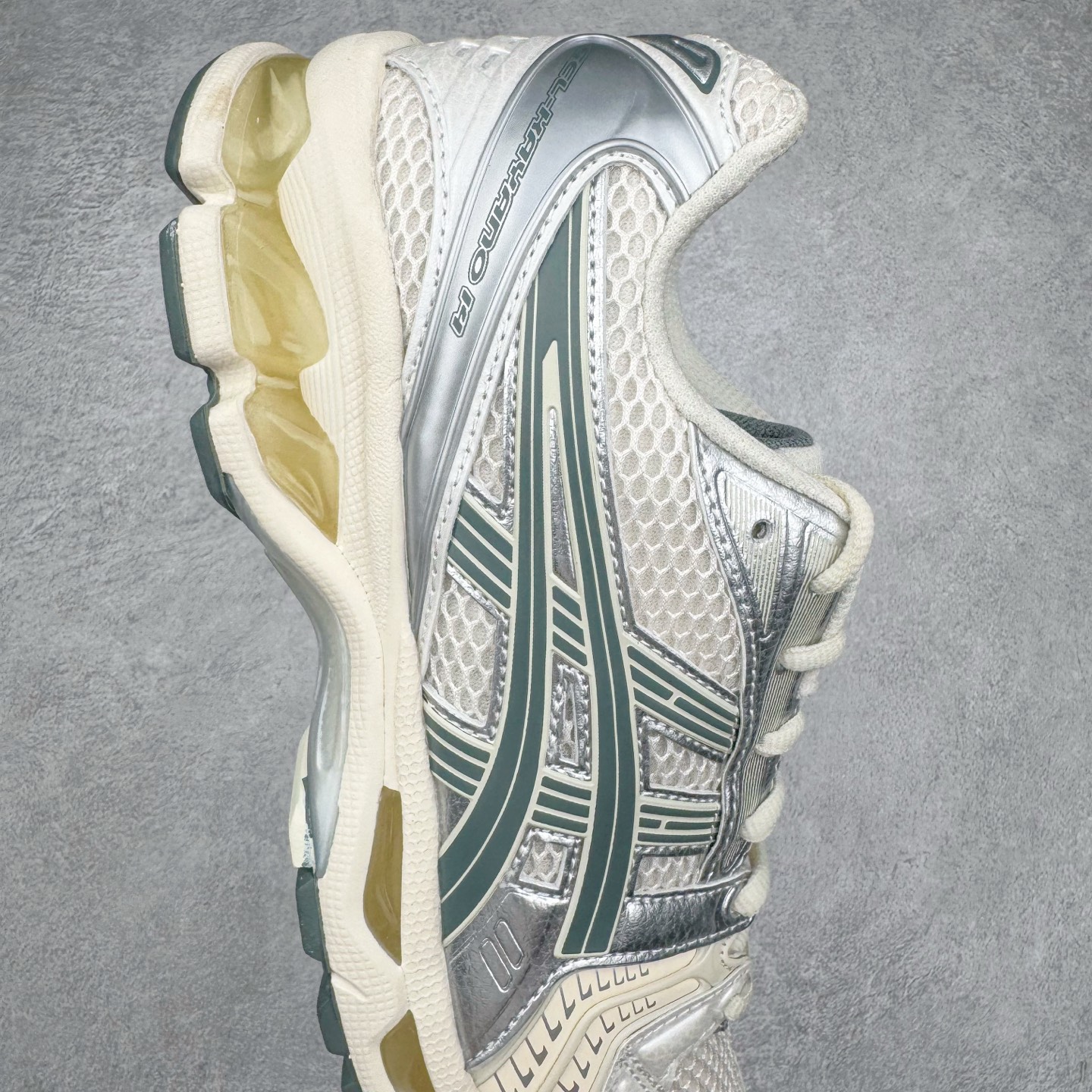 图片[6]-＃ZC总裁 Asics Gel-Kayano K14 亚瑟士系列复古舒适织物合成革减震防滑耐磨低帮休闲跑步鞋 市场顶级版本 原装纸板楦头开发 独家私模五层组合大底 原厂定制缓震硅胶加持 原盒原配 官方四联吊牌 一比一同步原鞋工艺和用料 鞋面原厂“三明治”多层网布 区别其他同价版本 鞋垫采用原厂OrthoLite欧索莱材质 非普通海玻璃鞋垫 后跟一样采用了GEL缓震胶 整体系列设计非常的科技感 锻炼跑步的同时让你一样时尚百搭 尺码：36 37 37.5 38 39 39.5 40 40.5 41.5 42 42.5 43.5 44 44.5 45 46-选品中心