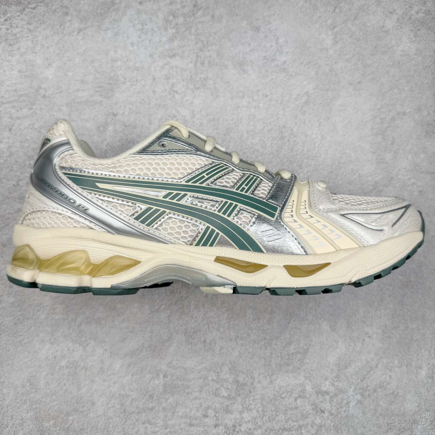 ＃ZC总裁 Asics Gel-Kayano K14 亚瑟士系列复古舒适织物合成革减震防滑耐磨低帮休闲跑步鞋 市场顶级版本 原装纸板楦头开发 独家私模五层组合大底 原厂定制缓震硅胶加持 原盒原配 官方四联吊牌 一比一同步原鞋工艺和用料 鞋面原厂“三明治”多层网布 区别其他同价版本 鞋垫采用原厂OrthoLite欧索莱材质 非普通海玻璃鞋垫 后跟一样采用了GEL缓震胶 整体系列设计非常的科技感 锻炼跑步的同时让你一样时尚百搭 尺码：36 37 37.5 38 39 39.5 40 40.5 41.5 42 42.5 43.5 44 44.5 45 46-选品中心