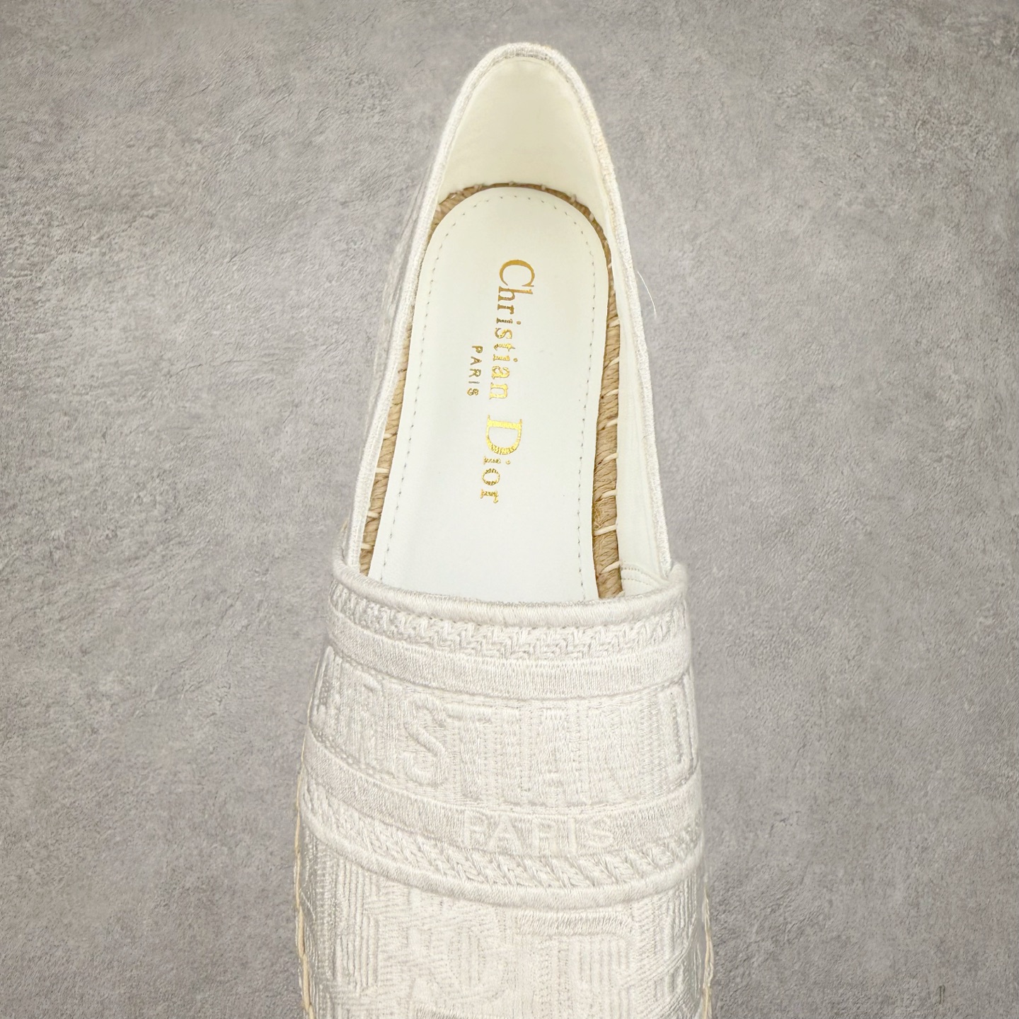 图片[5]-Dior 20s 春夏首秀迪奥渔夫鞋系列 原单代购渠道版本 市面最高版本（3D原版Logo电绣立体感）Christian Dior 经典老花版品牌图案 网红单品 小红书热推爆款 专柜精致包装 尺码：35 36 37 38 39 40-选品中心