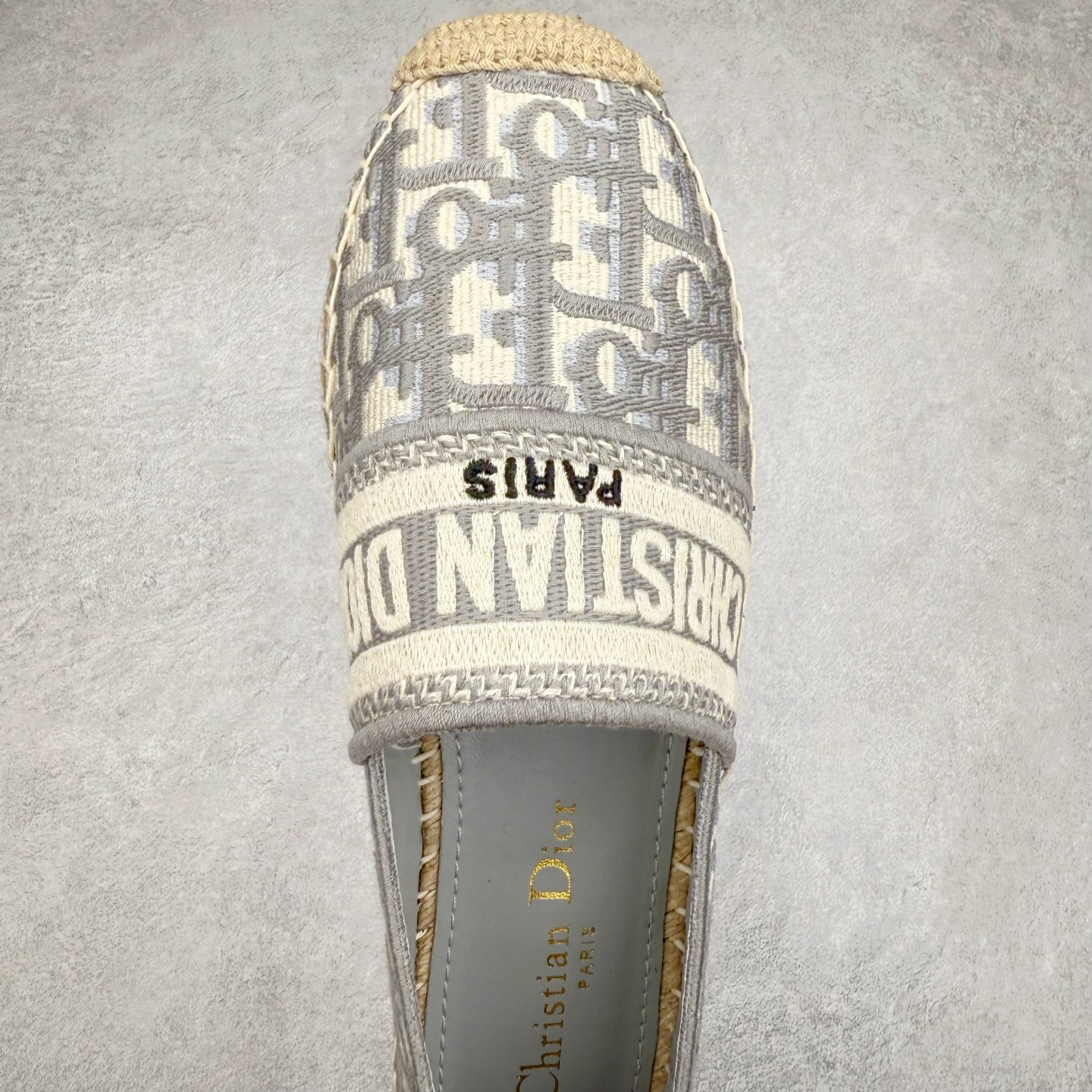 图片[4]-Dior 20s 春夏首秀迪奥渔夫鞋系列 原单代购渠道版本 市面最高版本（3D原版Logo电绣立体感）Christian Dior 经典老花版品牌图案 网红单品 小红书热推爆款 专柜精致包装 尺码：35 36 37 38 39 40-选品中心