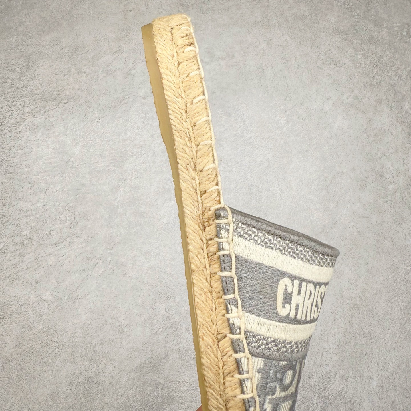 图片[6]-Dior 20s 春夏首秀迪奥渔夫鞋系列 原单代购渠道版本 市面最高版本（3D原版Logo电绣立体感）Christian Dior 经典老花版品牌图案 网红单品 小红书热推爆款 专柜精致包装 尺码：35 36 37 38 39 40-选品中心