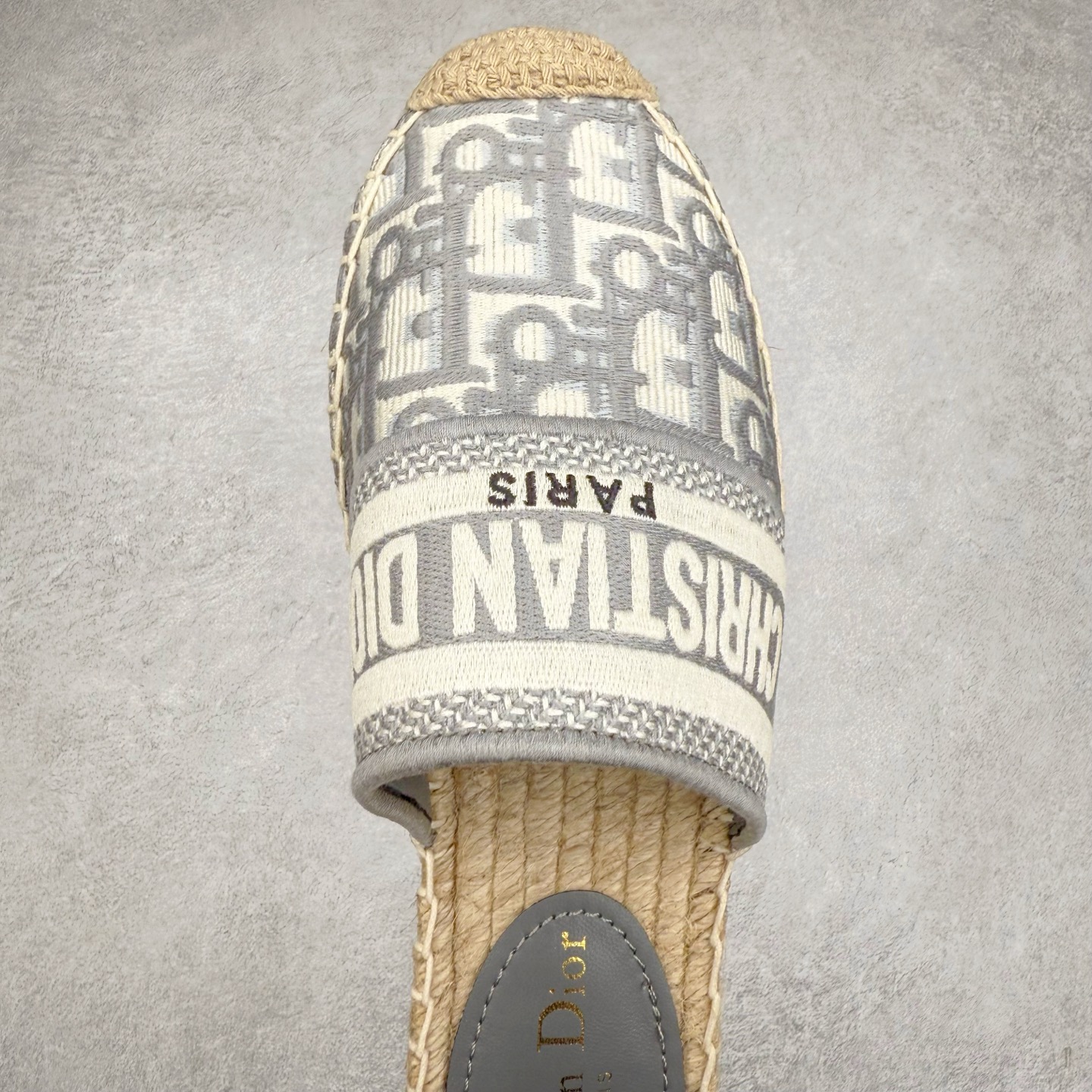 图片[4]-Dior 20s 春夏首秀迪奥渔夫鞋系列 原单代购渠道版本 市面最高版本（3D原版Logo电绣立体感）Christian Dior 经典老花版品牌图案 网红单品 小红书热推爆款 专柜精致包装 尺码：35 36 37 38 39 40-选品中心