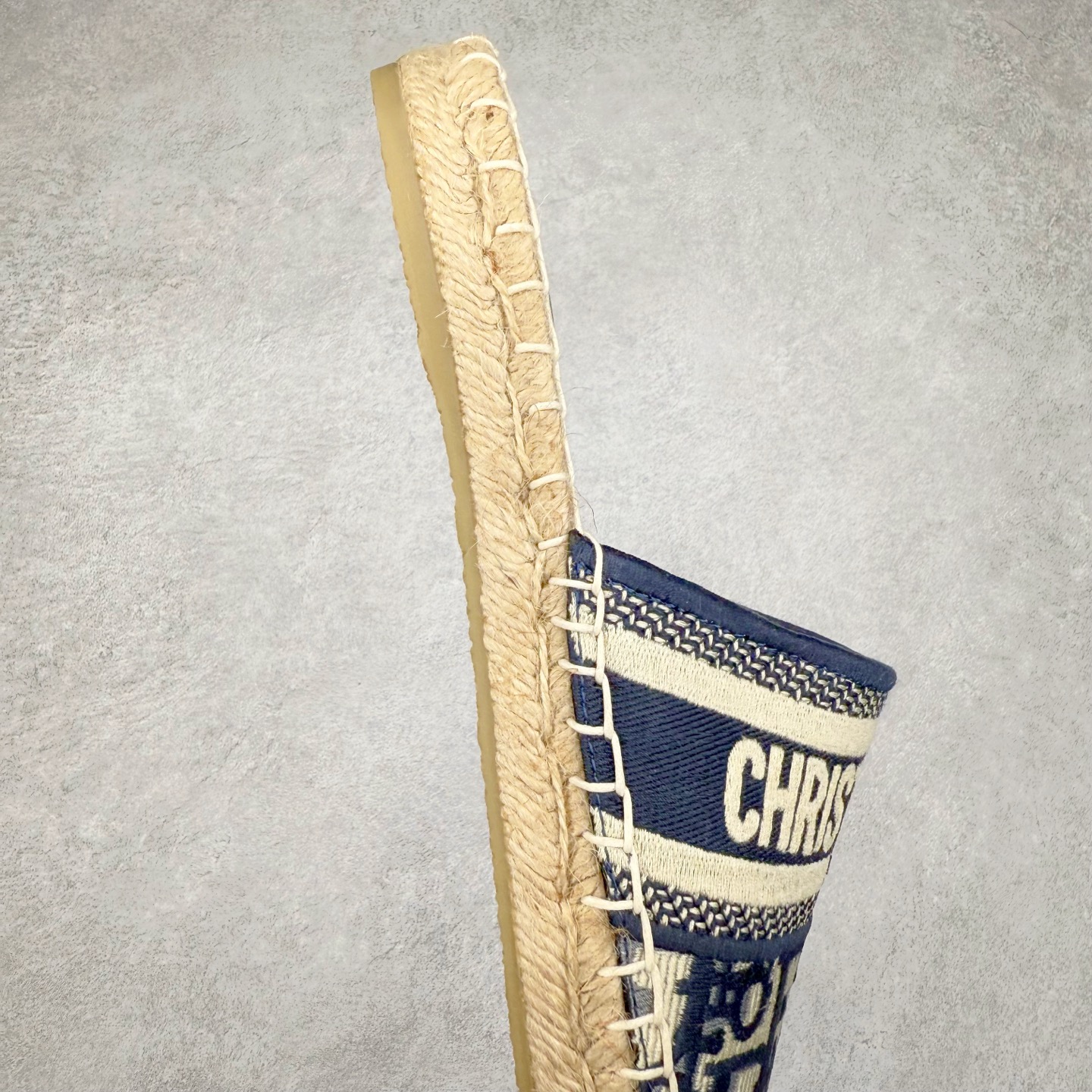 图片[6]-Dior 20s 春夏首秀迪奥渔夫鞋系列 原单代购渠道版本 市面最高版本（3D原版Logo电绣立体感）Christian Dior 经典老花版品牌图案 网红单品 小红书热推爆款 专柜精致包装 尺码：35 36 37 38 39 40-选品中心