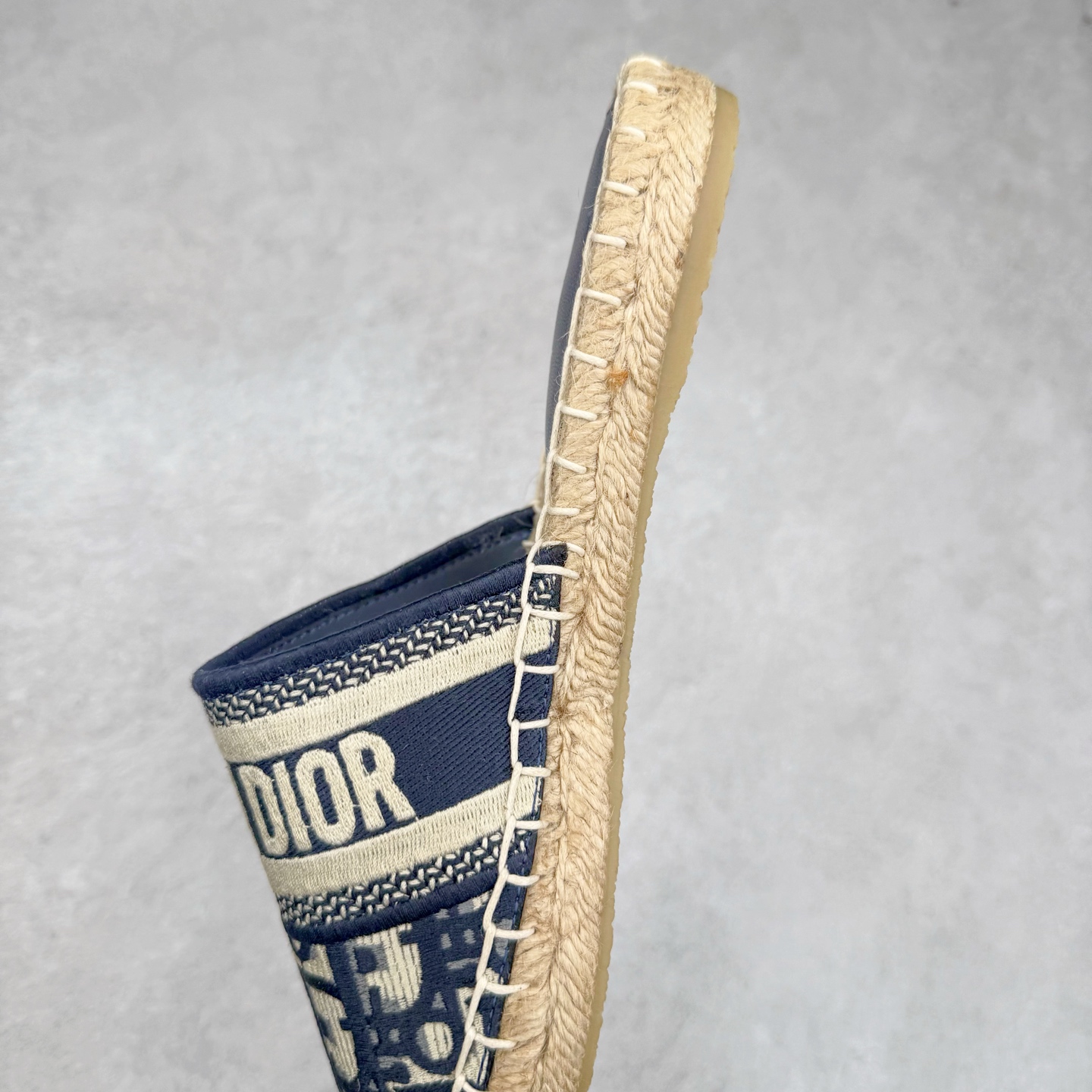 图片[7]-Dior 20s 春夏首秀迪奥渔夫鞋系列 原单代购渠道版本 市面最高版本（3D原版Logo电绣立体感）Christian Dior 经典老花版品牌图案 网红单品 小红书热推爆款 专柜精致包装 尺码：35 36 37 38 39 40-选品中心