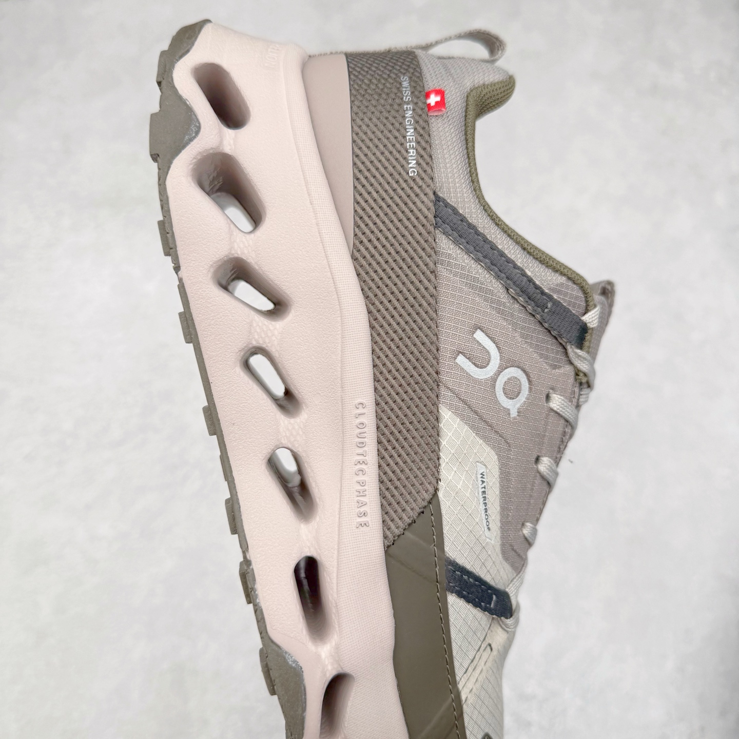 图片[6]-On昂跑 Cloudnova 轻量舒适织物回弹减震透气轻便耐磨防滑低帮休闲跑步鞋 昂跑运动品牌 开创于2010年 缓震着陆、强效回弹、轻柔质感的设计构思始终是ON研制关键 与此同时基于“为全球提供革新性的跑步感受”信念 陆续推出了多款跑鞋及其以专业运动人体跑步工程学为设计关键的功能性跑步服饰设备 让跑者不费力气地畅快畅跑 尺码：36 36.5 37.5 38 38.5 39 40 40.5 41 42 42.5 43 44 44.5 45-选品中心