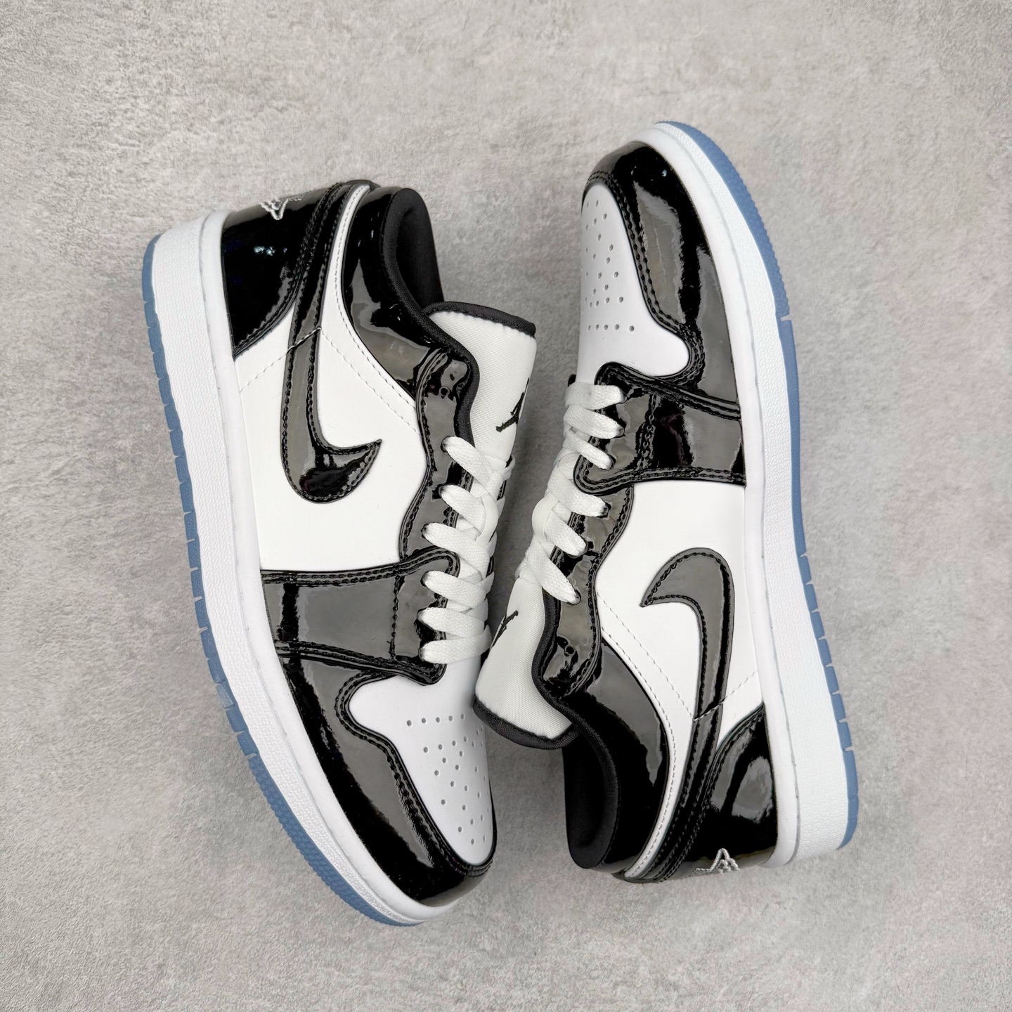 图片[3]-＃福利特价 Air Jordan AJ1 Low 低帮系列 百分百全新货品 零氧化发霉 给足利润空间操作 超乎所想的高性价比 原装楦头纸板开发 完美鞋型 超高清洁度 鞋型不臃肿别扭 原厂内置全掌气垫 A模大底 鞋舌AJ原厂专用牛津布 AJ专用反口珍珠布 原厂无杂质高弹内里海棉 特殊封边弹力鞋带 原鞋开模 拒绝公底 购置公司同步原材料 都有细节原汁原味 忠于原版 尺码：36 36.5 37.5 38 38.5 39 40 40.5 41 42 42.5 43 44 44.5 45 46-选品中心