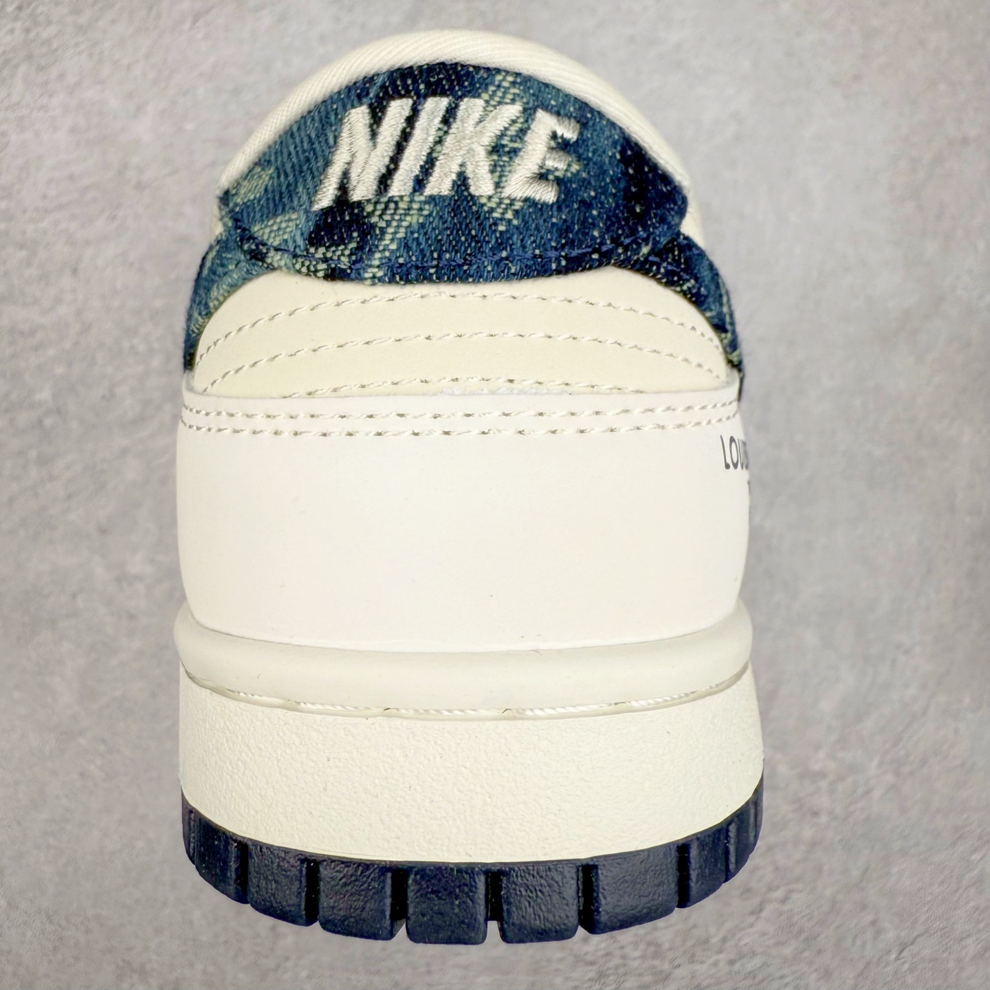 图片[8]-NK Dunk Low 定制配色 CH8311-288 大厂出品 极力推荐 原装头层材料 独家版型蒸餾加工帶來的是更好的视觉和脚感体验大厂纯原品质出货 清洁度 电绣工艺 皮料切割干净无任何毛边 细节完美 实拍调校N版已经零色差零失真 百分百还原实物色彩所见即所得 不存在货不对板色差等低级问题 选购参考实物拍摄 不混卖不参货 只用心做好货严格选品 承诺混一赔十 尺码：36 36.5 37.5 38 38.5 39 40 40.5 41 42 42.5 43 44 44.5 45-选品中心