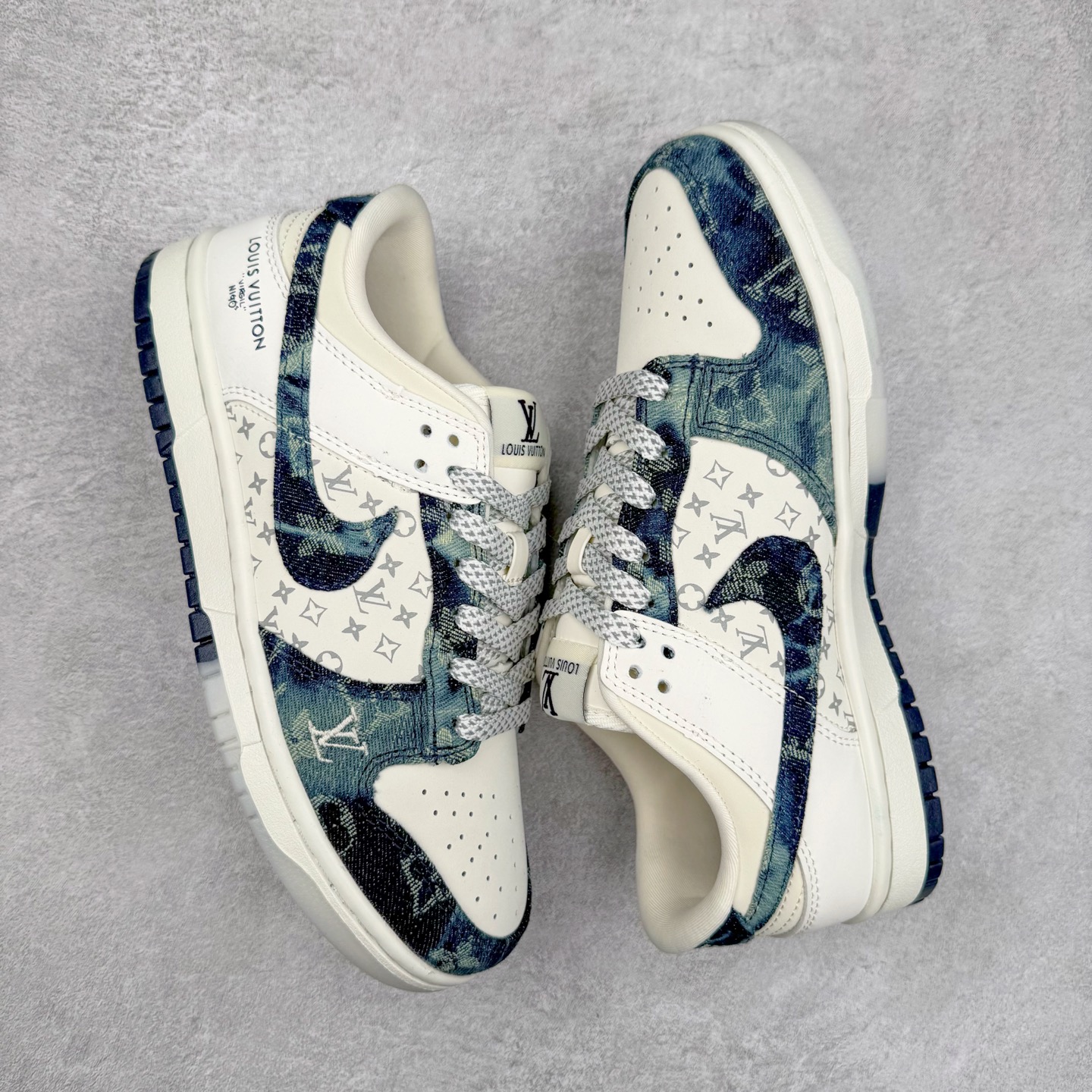 图片[3]-NK Dunk Low 定制配色 CH8311-288 大厂出品 极力推荐 原装头层材料 独家版型蒸餾加工帶來的是更好的视觉和脚感体验大厂纯原品质出货 清洁度 电绣工艺 皮料切割干净无任何毛边 细节完美 实拍调校N版已经零色差零失真 百分百还原实物色彩所见即所得 不存在货不对板色差等低级问题 选购参考实物拍摄 不混卖不参货 只用心做好货严格选品 承诺混一赔十 尺码：36 36.5 37.5 38 38.5 39 40 40.5 41 42 42.5 43 44 44.5 45-选品中心