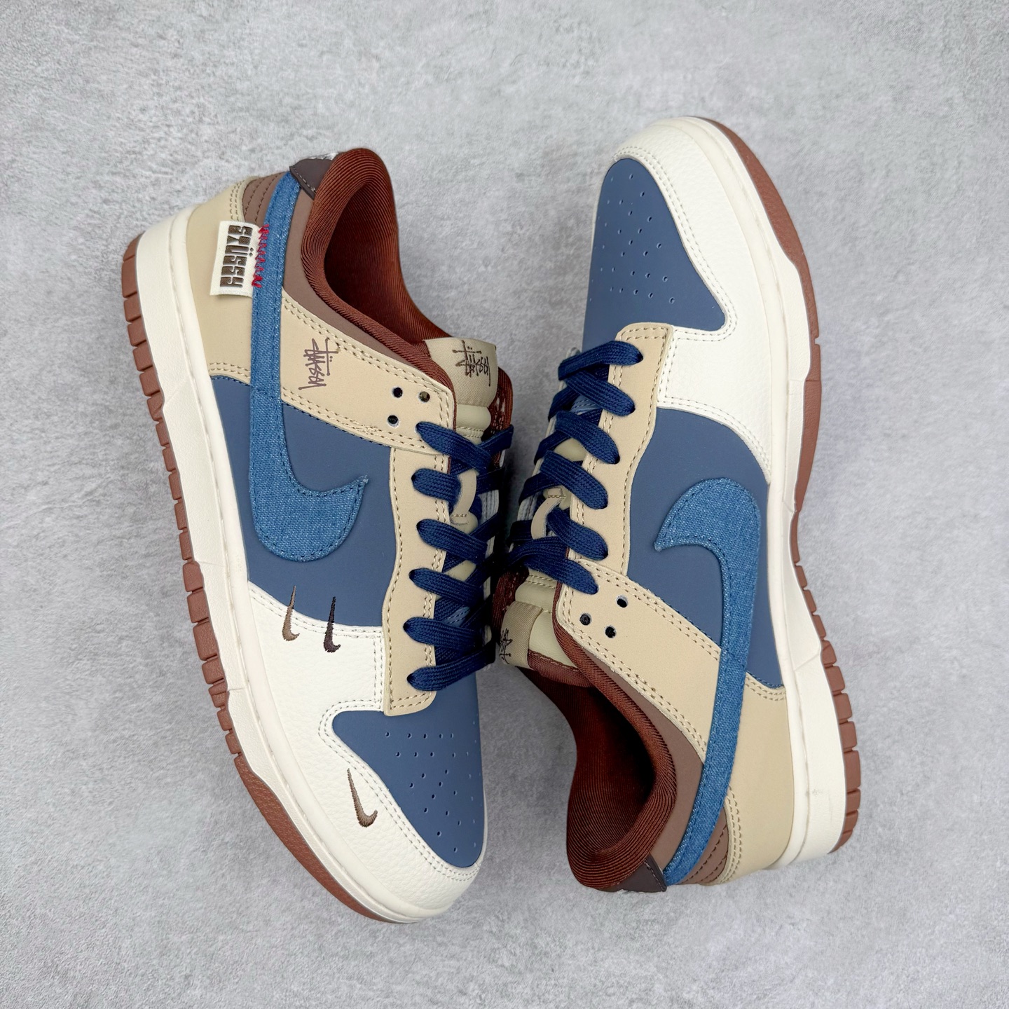 图片[3]-NK Dunk Low 定制配色 XD1588-209 大厂出品 极力推荐 原装头层材料 独家版型蒸餾加工帶來的是更好的视觉和脚感体验大厂纯原品质出货 清洁度 电绣工艺 皮料切割干净无任何毛边 细节完美 实拍调校N版已经零色差零失真 百分百还原实物色彩所见即所得 不存在货不对板色差等低级问题 选购参考实物拍摄 不混卖不参货 只用心做好货严格选品 承诺混一赔十 尺码：36 36.5 37.5 38 38.5 39 40 40.5 41 42 42.5 43 44 44.5 45-选品中心