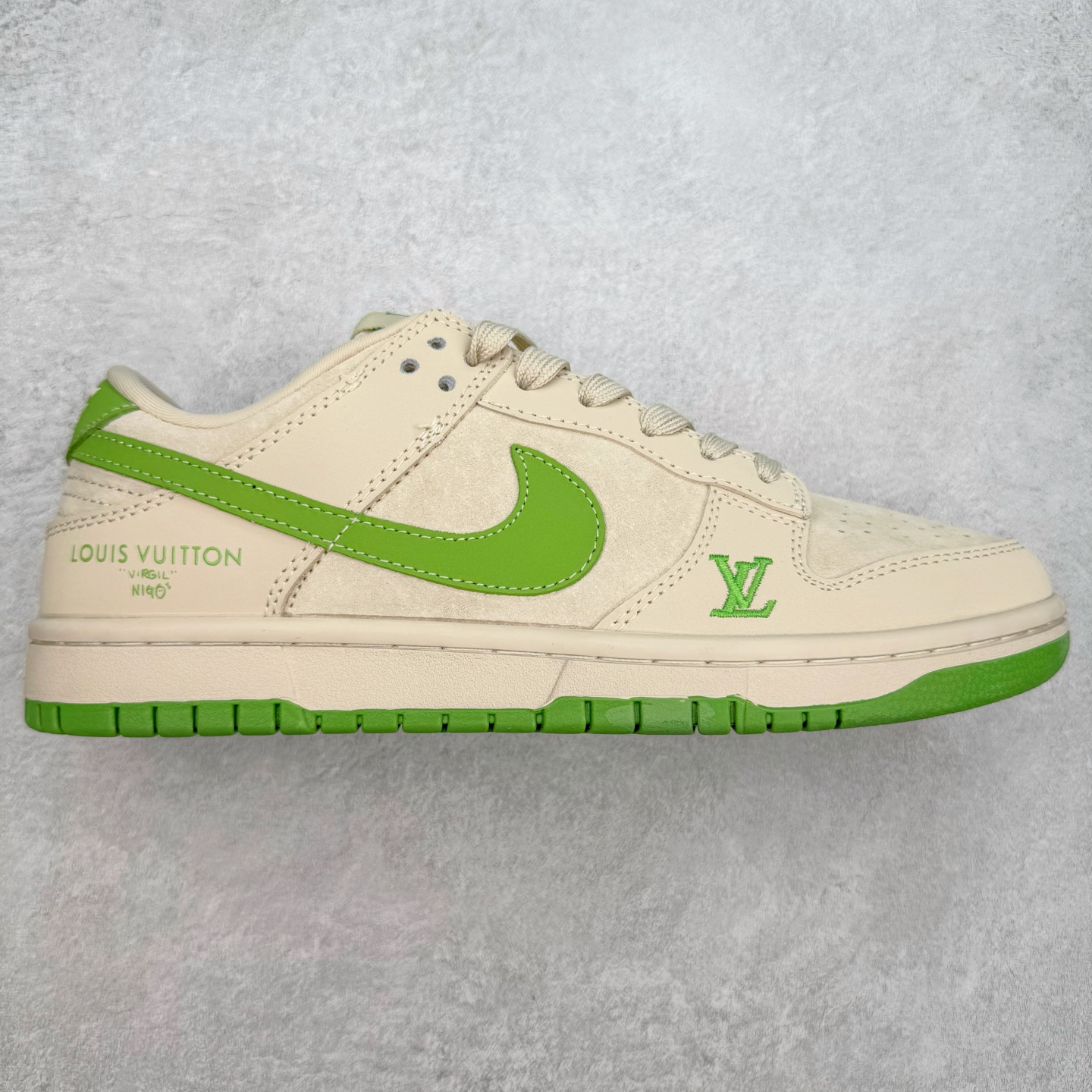 NK Dunk Low 定制配色 XB3802-345 大厂出品 极力推荐 原装头层材料 独家版型蒸餾加工帶來的是更好的视觉和脚感体验大厂纯原品质出货 清洁度 电绣工艺 皮料切割干净无任何毛边 细节完美 实拍调校N版已经零色差零失真 百分百还原实物色彩所见即所得 不存在货不对板色差等低级问题 选购参考实物拍摄 不混卖不参货 只用心做好货严格选品 承诺混一赔十 尺码：36 36.5 37.5 38 38.5 39 40 40.5 41 42 42.5 43 44 44.5 45-选品中心