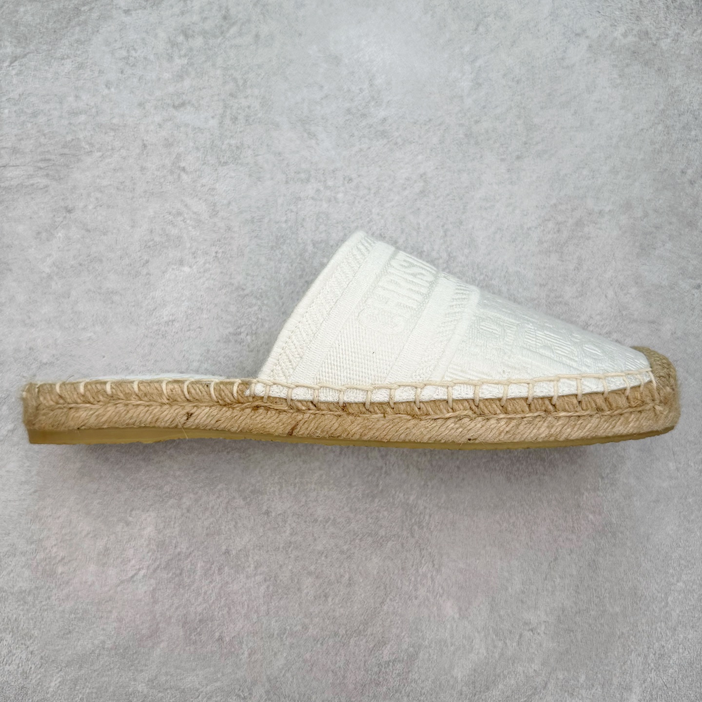 Dior 20s 春夏首秀迪奥渔夫鞋系列 原单代购渠道版本 市面最高版本(3D原版Logo电绣立体感)Christian Dior 经典老花版品牌图案 网红单品 小红书热推爆款 专柜精致包装 尺码:35 36 37 38 39 40-选品中心