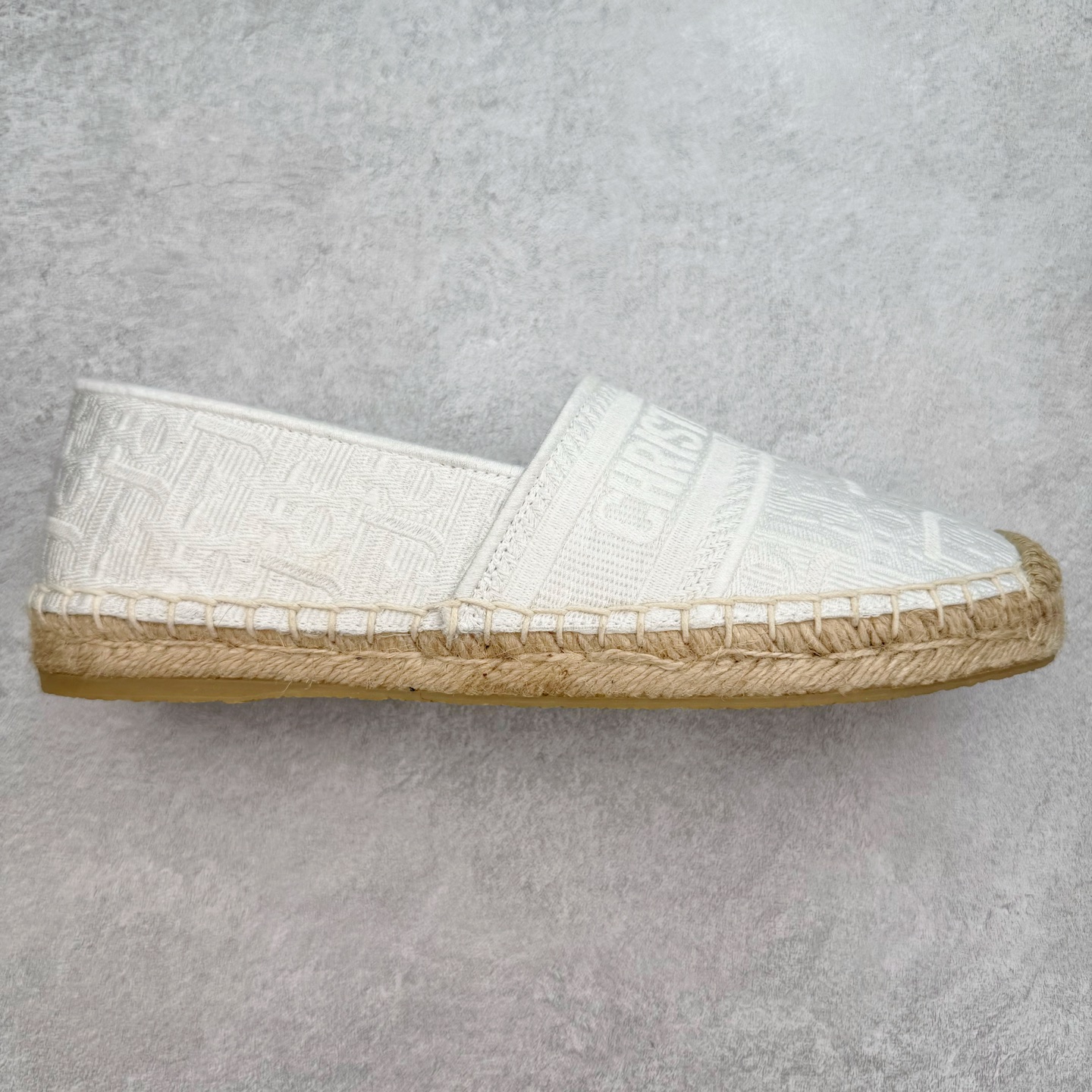 Dior 20s 春夏首秀迪奥渔夫鞋系列 原单代购渠道版本 市面最高版本（3D原版Logo电绣立体感）Christian Dior 经典老花版品牌图案 网红单品 小红书热推爆款 专柜精致包装 尺码：35 36 37 38 39 40-选品中心