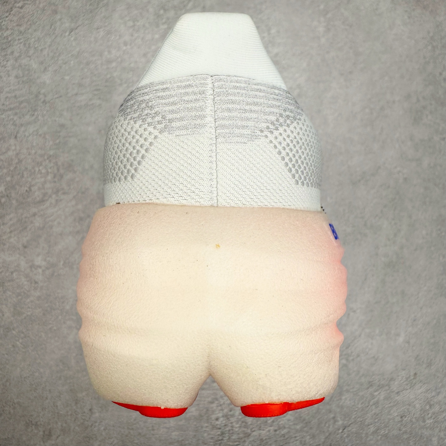 图片[8]-Brooks布鲁克斯 Glycerin max 舒适简约防滑耐磨 低帮跑步鞋 实拍调校N版已经零色差零失真 百分百还原实物色彩所见即所得 不存在货不对板色差等低级问题 选购参考实物拍摄 不混卖不参货 只用心做好货严格选品 承诺混一赔十 尺码：36 36.5 37.5 38 38.5 39 40 40.5 41 42 42.5 43 44 44.5 45-选品中心