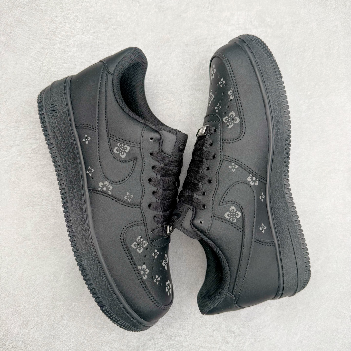 ＃福利特价‼️
NK Air Force 1´07 Low 空军一号低帮百搭休闲运动板鞋 -101 全网