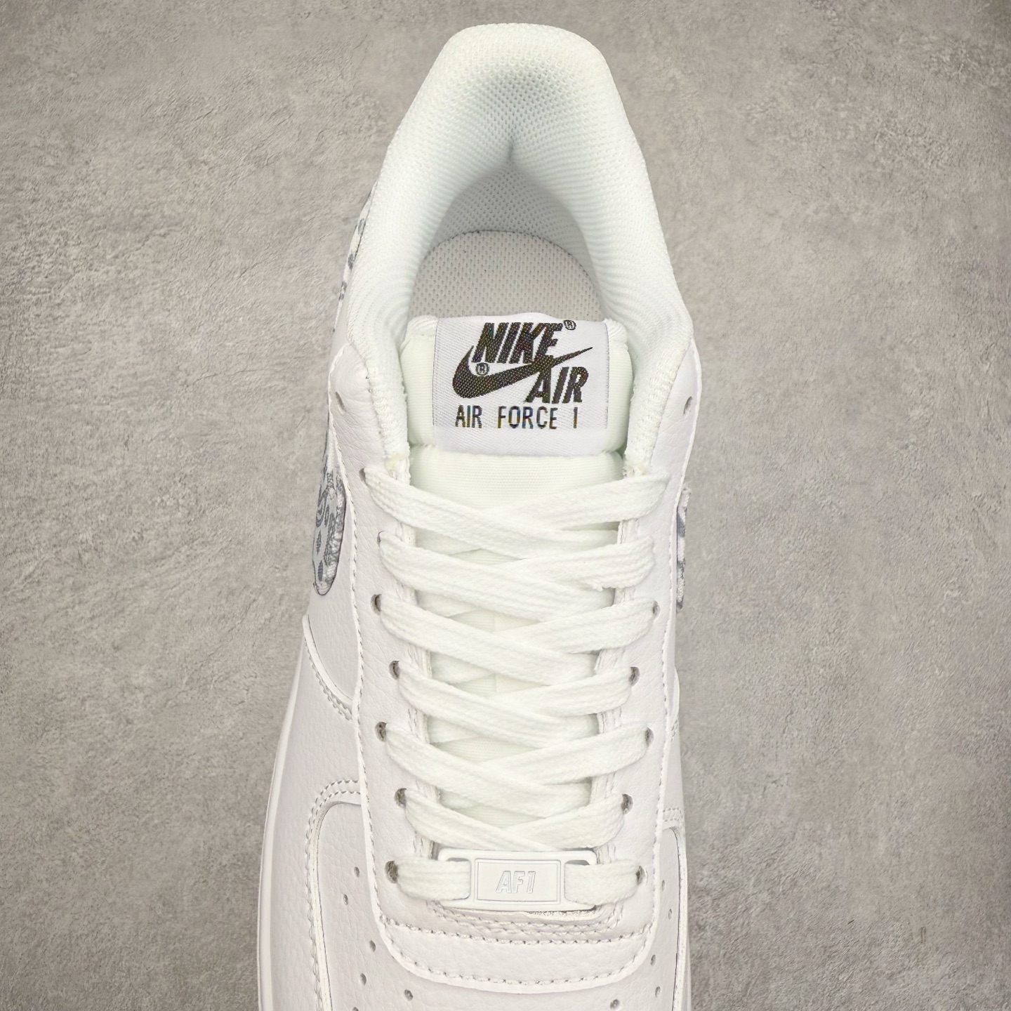＃福利特价‼️
NK Air Force 1´07 Low 空军一号低帮百搭休闲运动板鞋 DJ9942-