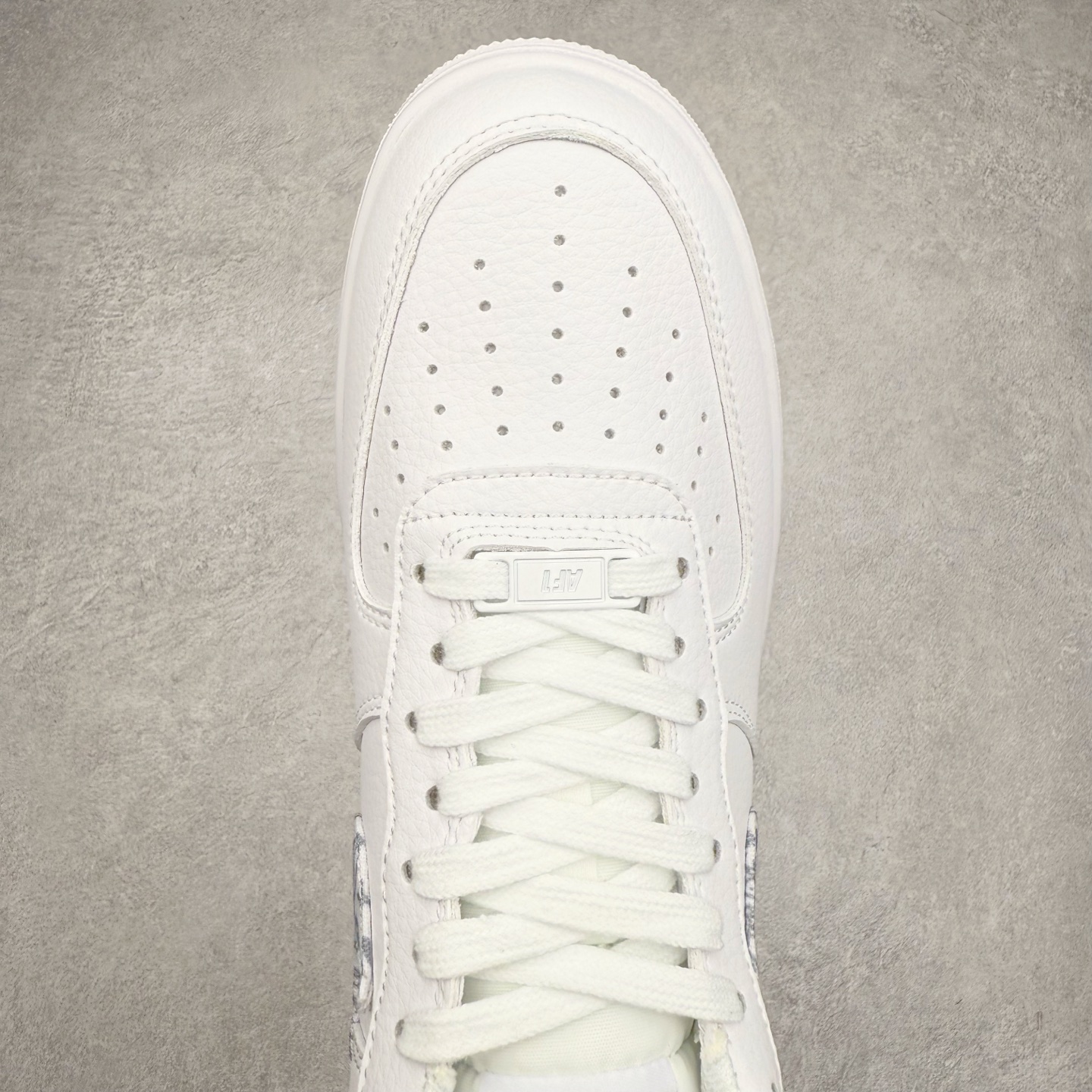 ＃福利特价‼️
NK Air Force 1´07 Low 空军一号低帮百搭休闲运动板鞋 DJ9942-
