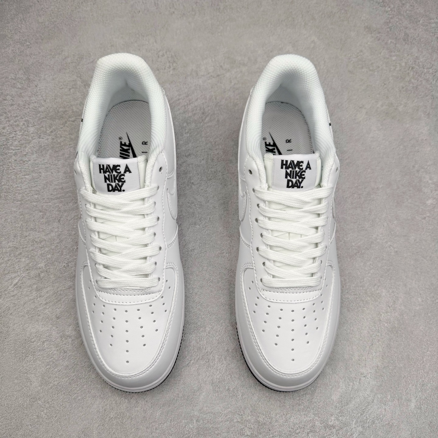 ＃福利特价‼️
NK Air Force 1´07 Low 空军一号低帮百搭休闲运动板鞋 BQ9044-