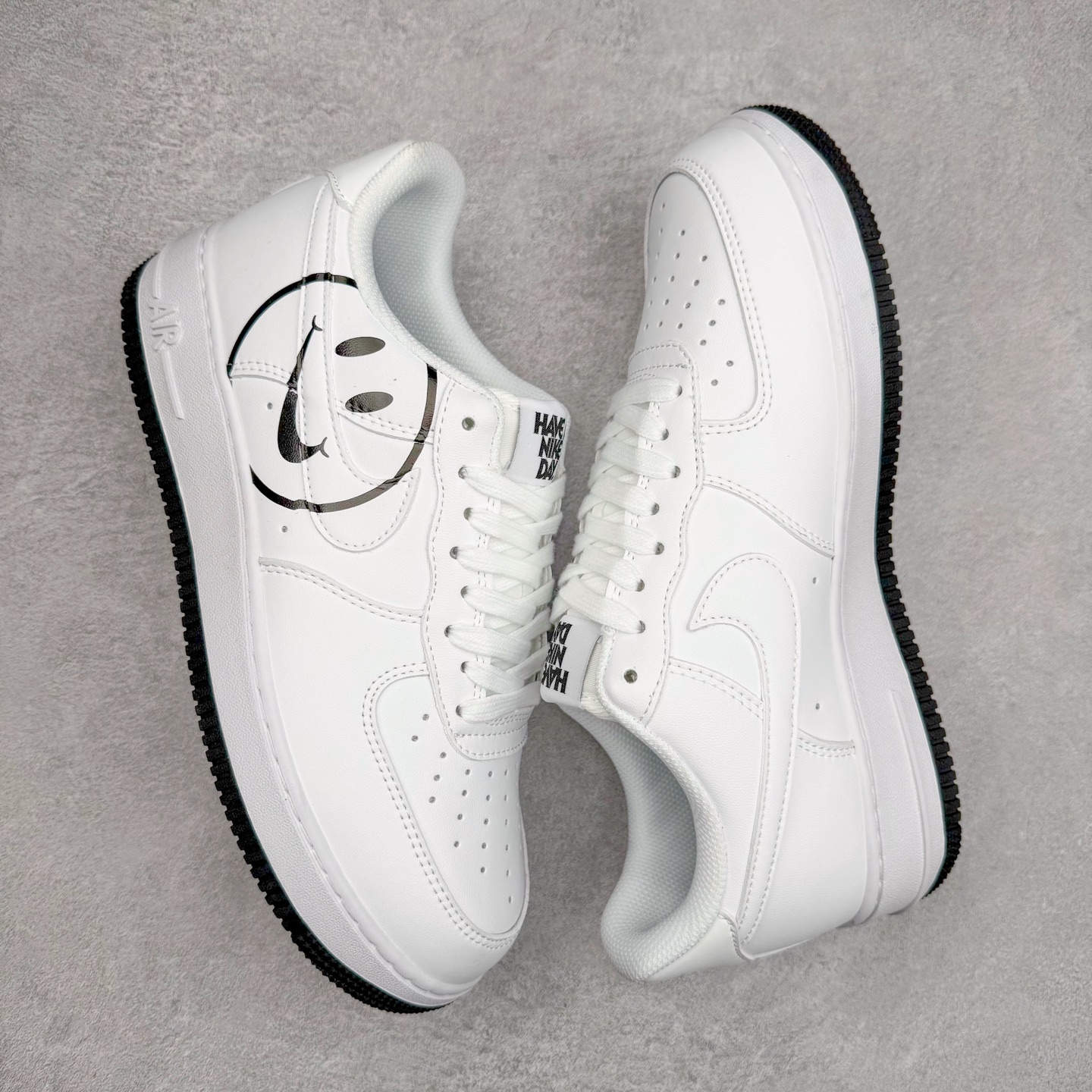 ＃福利特价‼️
NK Air Force 1´07 Low 空军一号低帮百搭休闲运动板鞋 BQ9044-