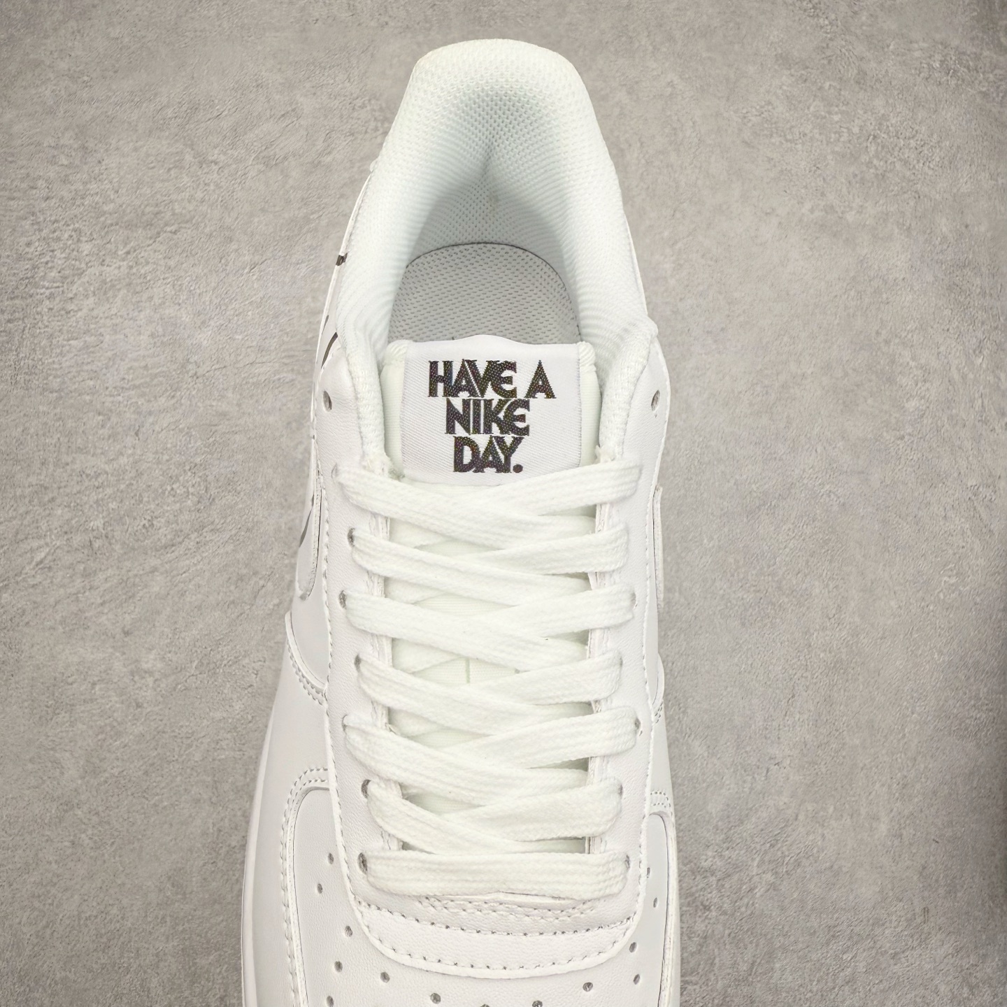 ＃福利特价‼️
NK Air Force 1´07 Low 空军一号低帮百搭休闲运动板鞋 BQ9044-