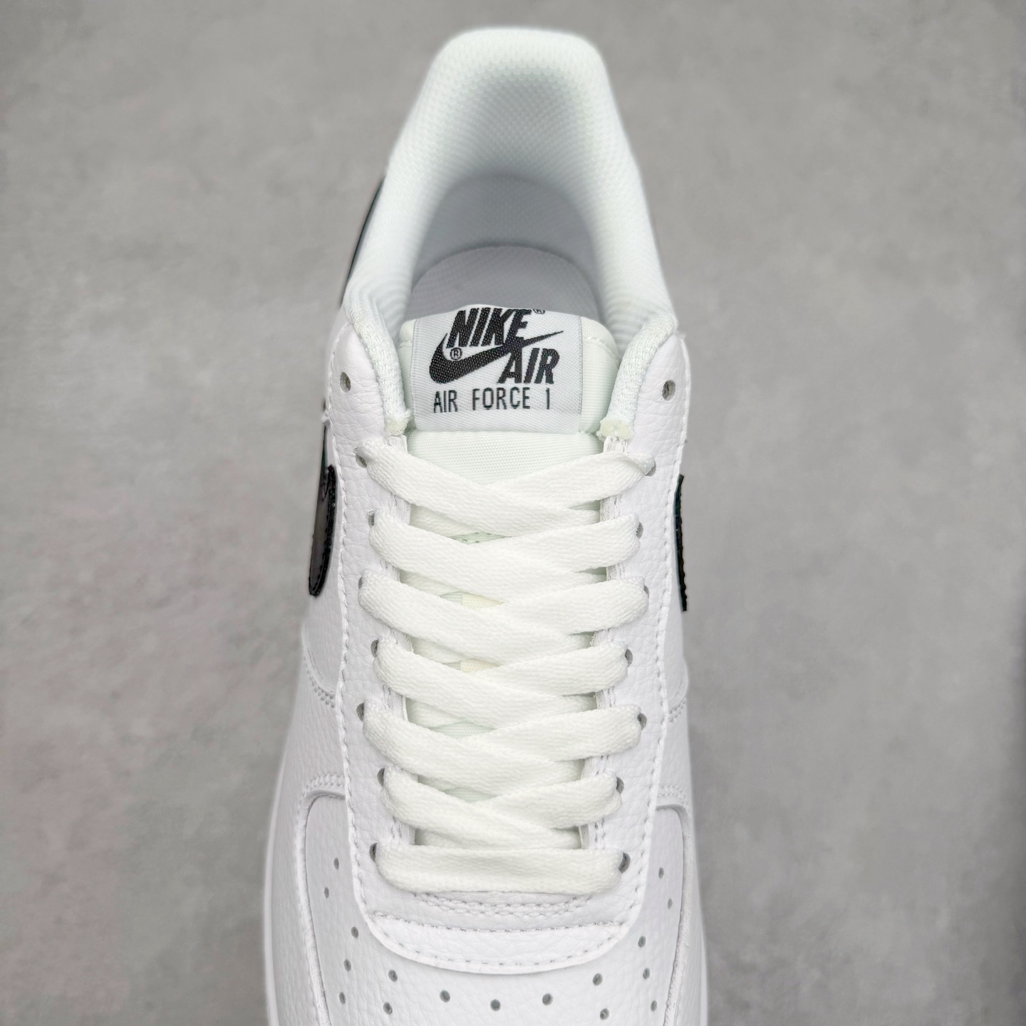 ＃福利特价‼️
NK Air Force 1´07 Low 空军一号低帮百搭休闲运动板鞋 CT2302-