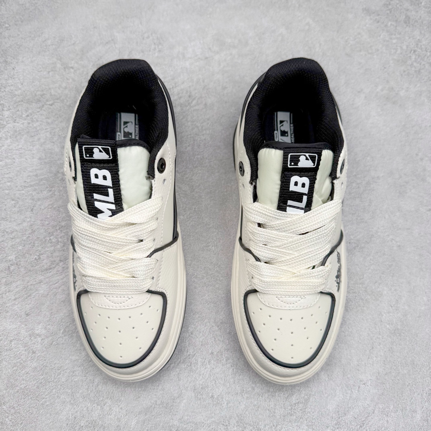 图片[2]-MLB Chunky Liner Basic 复古印花学长鞋系列低帮轻量增高厚底百搭休闲运动慢跑鞋板鞋 Korea韩国联名NY美国榄球纽约洋基队限定 韩国代购专供 全套原楦原纸板原厂数据开发 正确中底拉帮中底网布细节 平台代购专供 左脚内置芯片 韩国代购吊牌标贴 独家一比一RB+MD组合大底 高频后跟小人Logo精准对位立体饱满 正确网布加超迁鞋面 转印中底走线紧密 转印Logo工艺表层防刮不掉色 尺码：35 36 36.5 37.5 38 38.5 39 40 40.5 41 42 42.5 43 44 45-选品中心