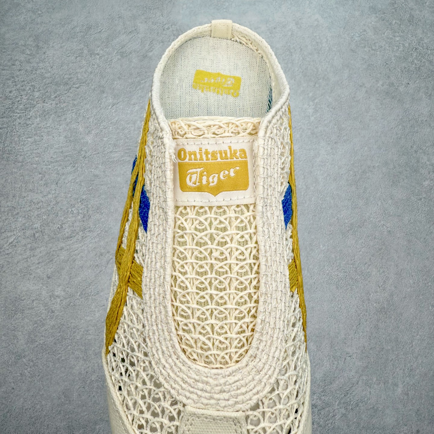 图片[5]-Asics Onitsuka Tiger 鬼冢虎 MEXICO 66 Sabot 半拖舒适日常透气轻便低帮生活休闲鞋 鬼塚虎从运动中汲取灵感，并致力于打造融合舒适感受与创新设计的时尚品牌。品牌的设计风格既体现了对传统的致敬，同时也表达了对精致风格和现代创意的推崇。我们提供独具个性的全系列产品，打造从头到脚的整体穿搭。每件产品皆以精湛工艺匠心打造，细节考究，品质出众。尺码：36 37 37.5 38 39 39.5 40.5 41.5 42 42.5 43.5 44 45-选品中心