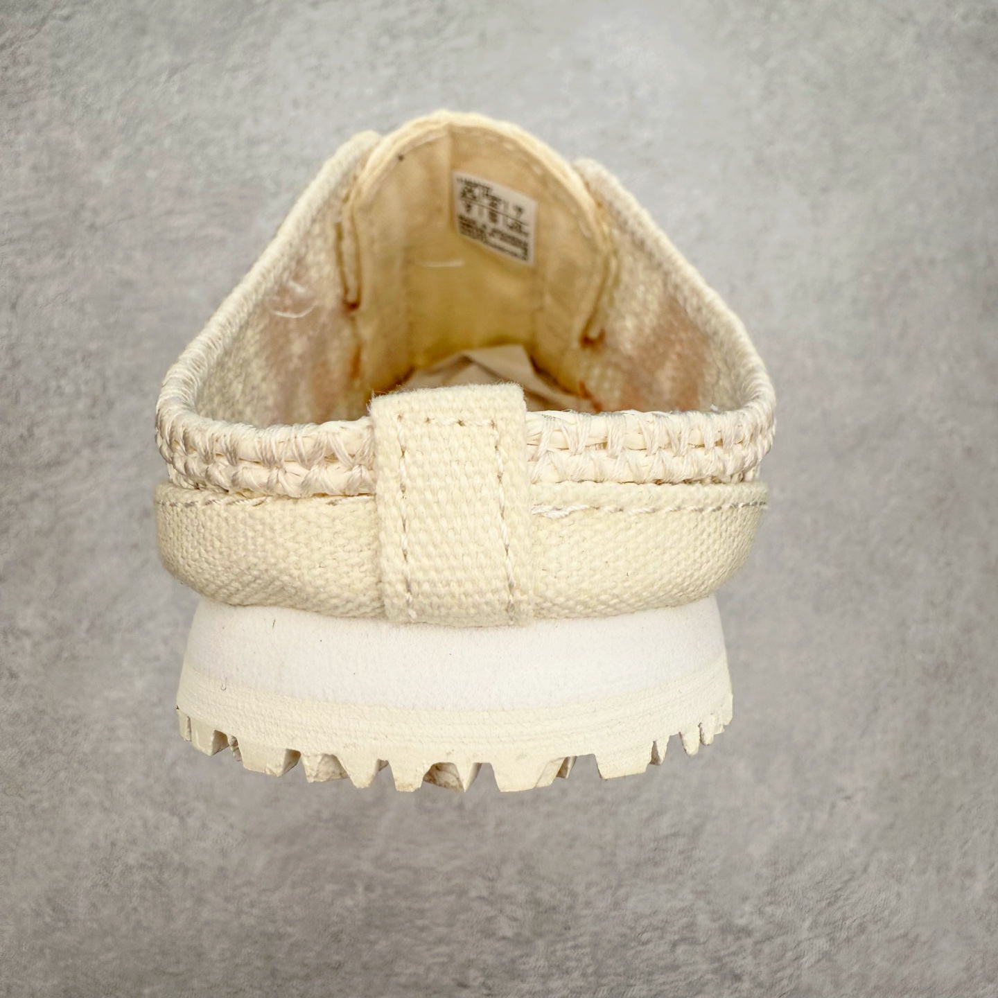 图片[8]-Asics Onitsuka Tiger 鬼冢虎 MEXICO 66 Sabot 半拖舒适日常透气轻便低帮生活休闲鞋 鬼塚虎从运动中汲取灵感，并致力于打造融合舒适感受与创新设计的时尚品牌。品牌的设计风格既体现了对传统的致敬，同时也表达了对精致风格和现代创意的推崇。我们提供独具个性的全系列产品，打造从头到脚的整体穿搭。每件产品皆以精湛工艺匠心打造，细节考究，品质出众。尺码：36 37 37.5 38 39 39.5 40.5 41.5 42 42.5 43.5 44 45-选品中心