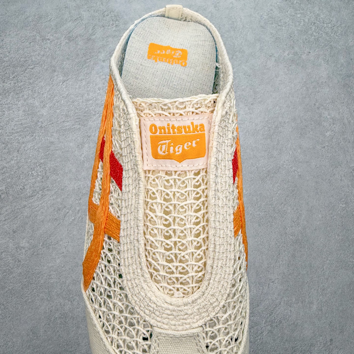图片[5]-Asics Onitsuka Tiger 鬼冢虎 MEXICO 66 Sabot 半拖舒适日常透气轻便低帮生活休闲鞋 鬼塚虎从运动中汲取灵感，并致力于打造融合舒适感受与创新设计的时尚品牌。品牌的设计风格既体现了对传统的致敬，同时也表达了对精致风格和现代创意的推崇。我们提供独具个性的全系列产品，打造从头到脚的整体穿搭。每件产品皆以精湛工艺匠心打造，细节考究，品质出众。尺码：36 37 37.5 38 39 39.5 40.5 41.5 42 42.5 43.5 44 45-选品中心