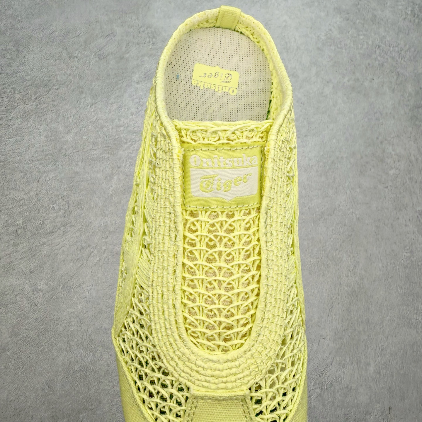 图片[5]-Asics Onitsuka Tiger 鬼冢虎 MEXICO 66 Sabot 半拖舒适日常透气轻便低帮生活休闲鞋 鬼塚虎从运动中汲取灵感，并致力于打造融合舒适感受与创新设计的时尚品牌。品牌的设计风格既体现了对传统的致敬，同时也表达了对精致风格和现代创意的推崇。我们提供独具个性的全系列产品，打造从头到脚的整体穿搭。每件产品皆以精湛工艺匠心打造，细节考究，品质出众。尺码：36 37 37.5 38 39 39.5 40.5 41.5 42 42.5 43.5 44 45-选品中心