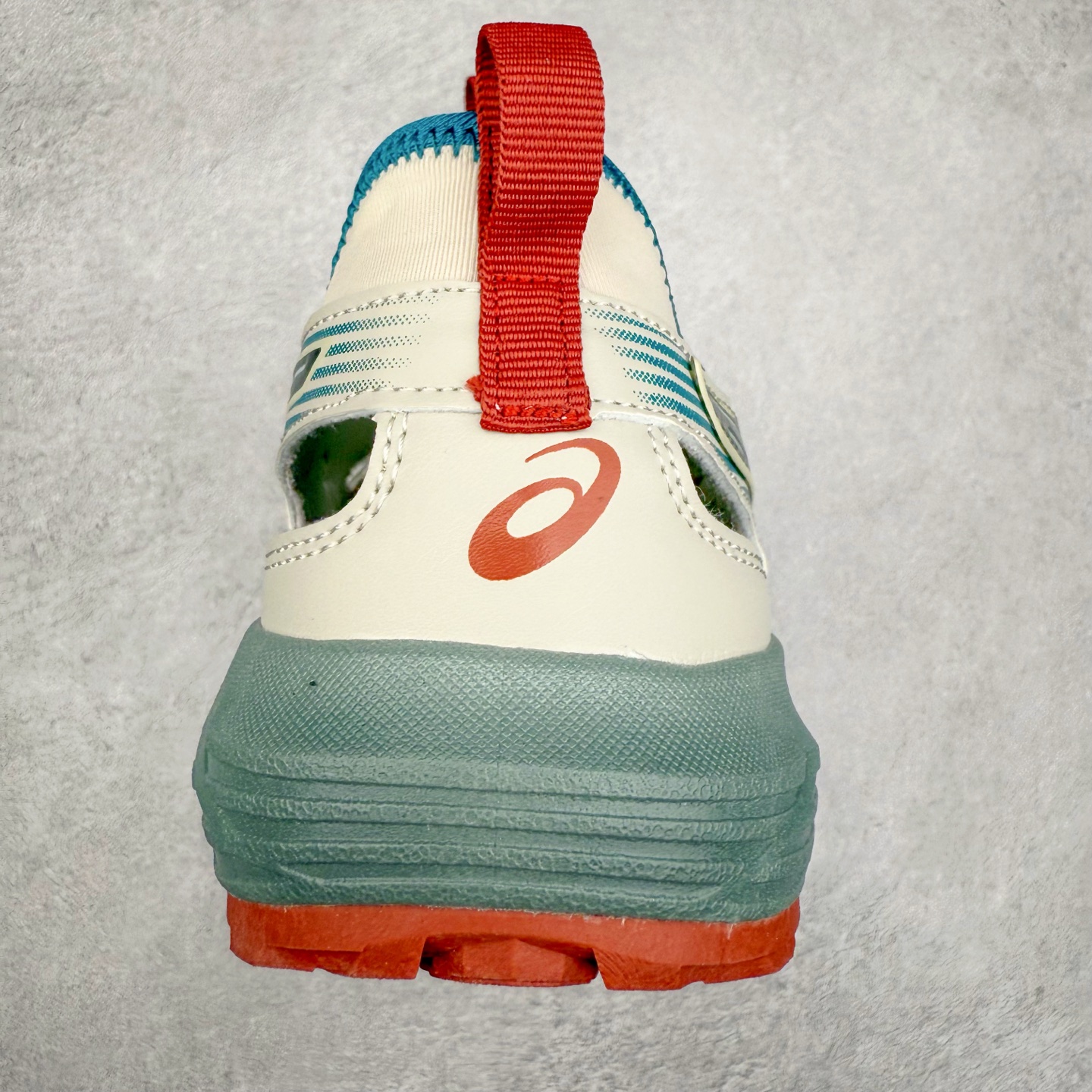 图片[8]-Asics Gel-Sonoma SE 亚瑟士溯溪鞋涉水鞋洞洞鞋 舒适日常休闲百搭防滑低帮户外徒步舒适随行跑步鞋 无界 路更远 今夏必备 颠覆认知 包裹性超强 脚感非常之舒适 侧面镂空设计 透气性极佳 让微风灌入足底 为沸腾夏日注入清爽能量防滑效果也不错 颜值与性能兼备 各平台实体疯狂种草首选 尺码：36 37.5 38 39 40 40.5 41.5 42 42.5 43.5 44 45 46-选品中心