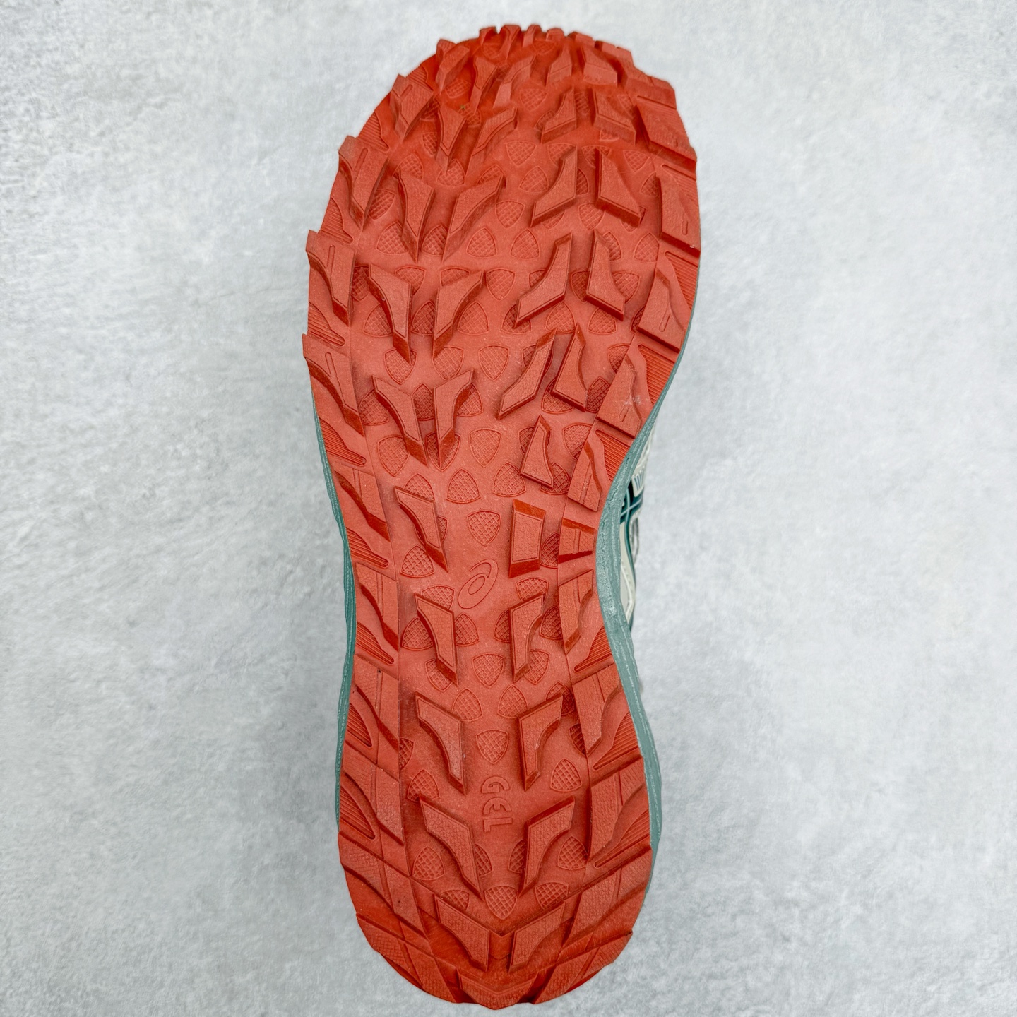 图片[9]-Asics Gel-Sonoma SE 亚瑟士溯溪鞋涉水鞋洞洞鞋 舒适日常休闲百搭防滑低帮户外徒步舒适随行跑步鞋 无界 路更远 今夏必备 颠覆认知 包裹性超强 脚感非常之舒适 侧面镂空设计 透气性极佳 让微风灌入足底 为沸腾夏日注入清爽能量防滑效果也不错 颜值与性能兼备 各平台实体疯狂种草首选 尺码：36 37.5 38 39 40 40.5 41.5 42 42.5 43.5 44 45 46-选品中心