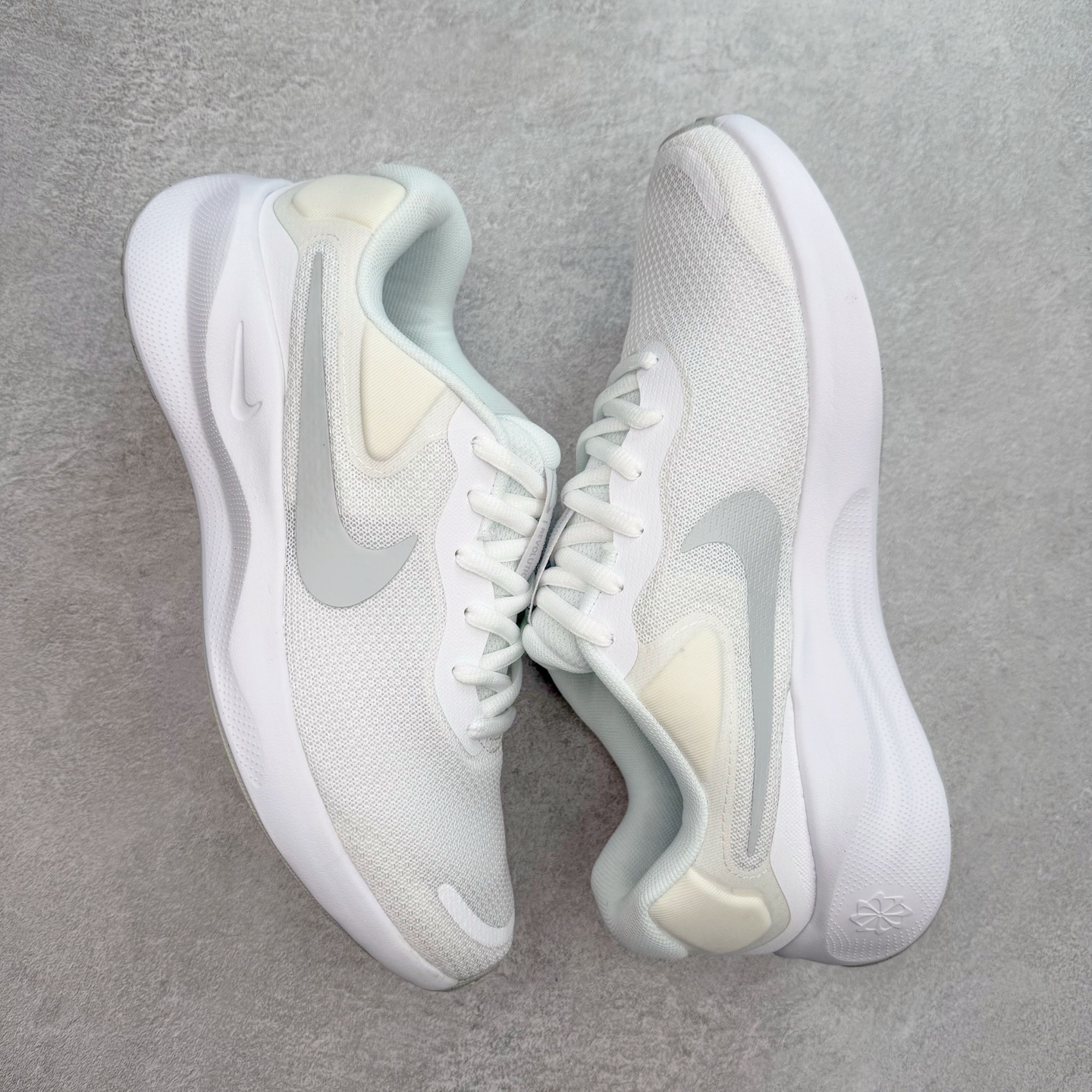 图片[3]-＃福利特价 NK Revolution 7 革命7代系列低帮轻质缓震透气休闲运动跑步鞋 尺码：35.5 36 36.5 37.5 38 38.5 39 40 40.5 41 42 42.5 43 44 44.5 45-选品中心