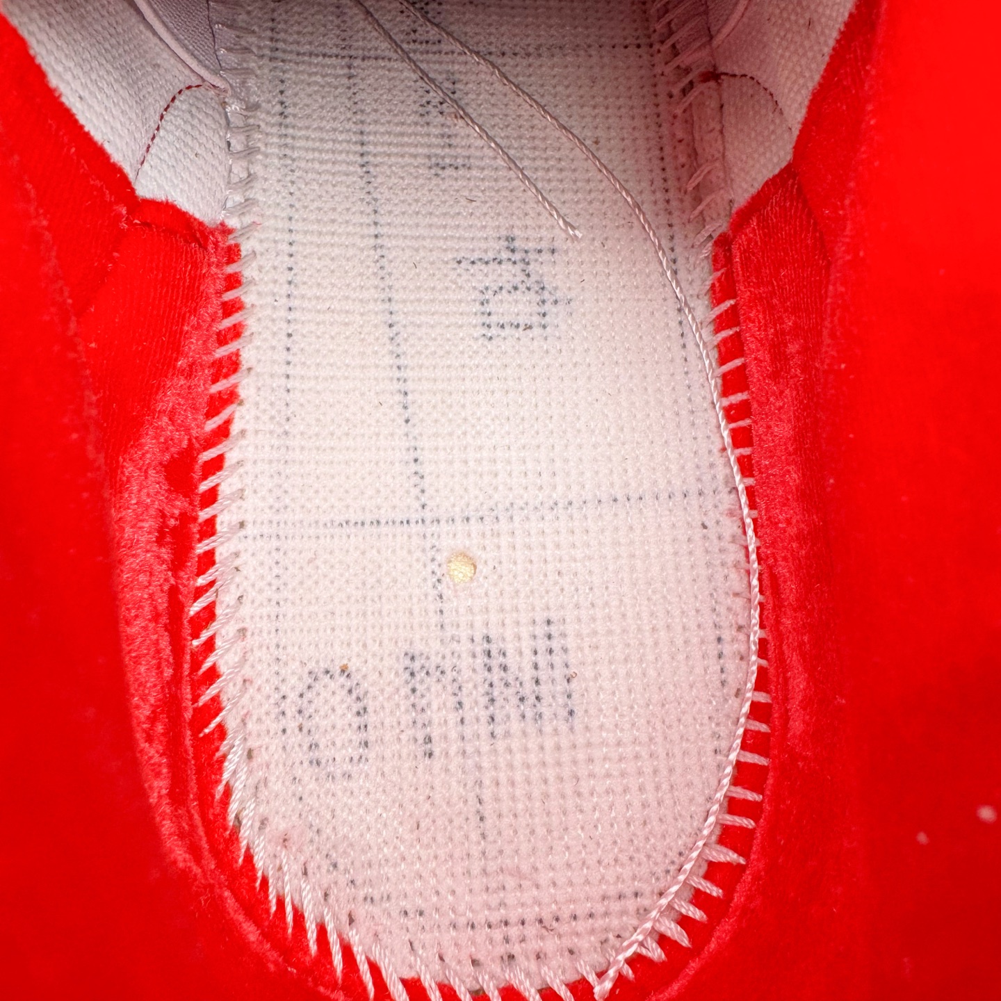 图片[11]-＃F版 Air Jordan AJ3 Retro 韩国限定 米白蓝红 IB1482-100 原楦原纸板开发 确保原汁原味 原厂皮料质感色泽绝无偏差 完美中底拉帮 原厂中底钢印 原档案大底 如假白送 大底纹路 气垫通透度PU的回弹性均百分百还原 原厂电绣鞋舌飞人刺绣针数立体讲究精细欢迎对比正品原鞋 尺码：36 36.5 37.5 38 38.5 39 40 40.5 41 42 42.5 43 44 44.5 45 46 47.5-选品中心