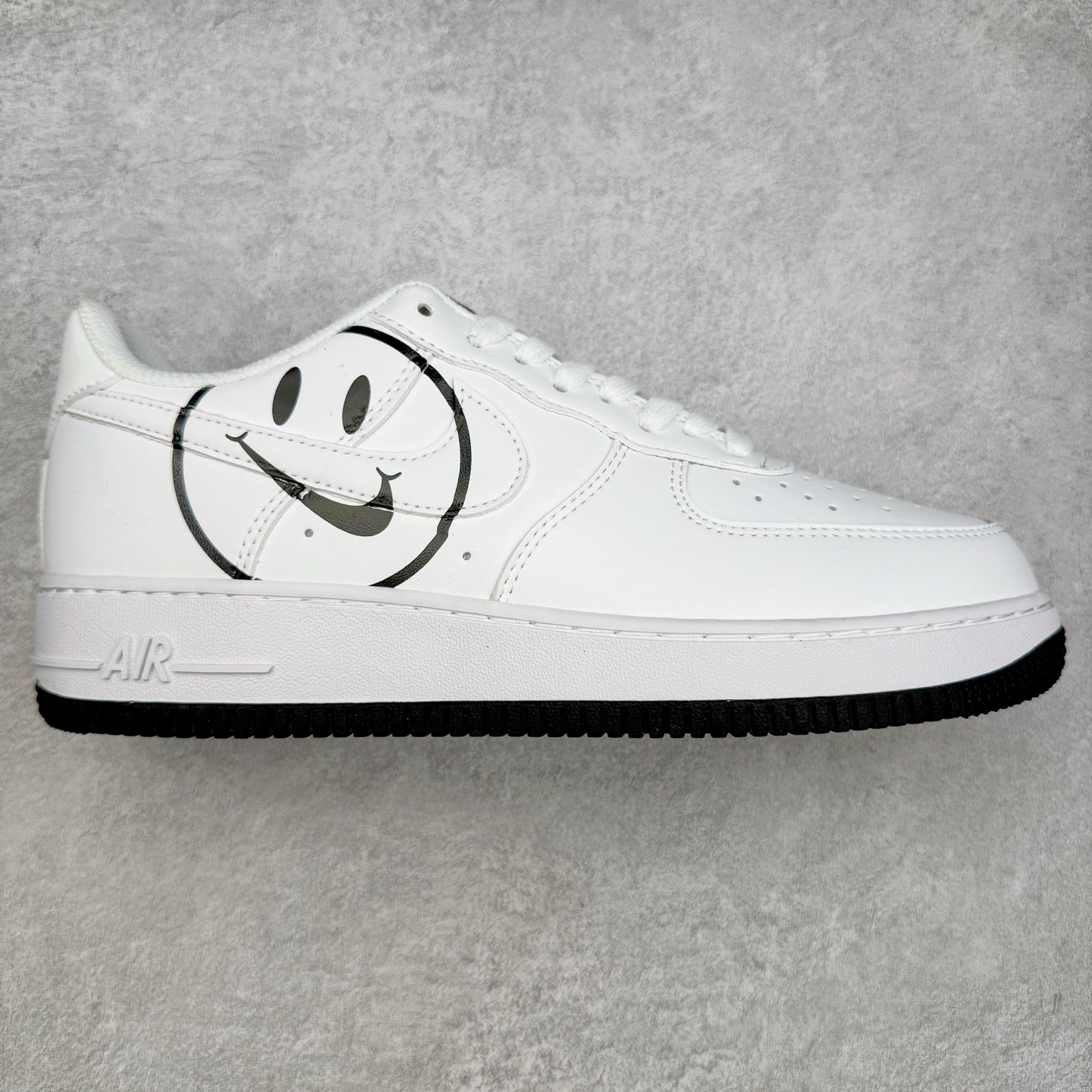 ＃福利特价‼️
NK Air Force 1´07 Low 空军一号低帮百搭休闲运动板鞋 BQ9044-