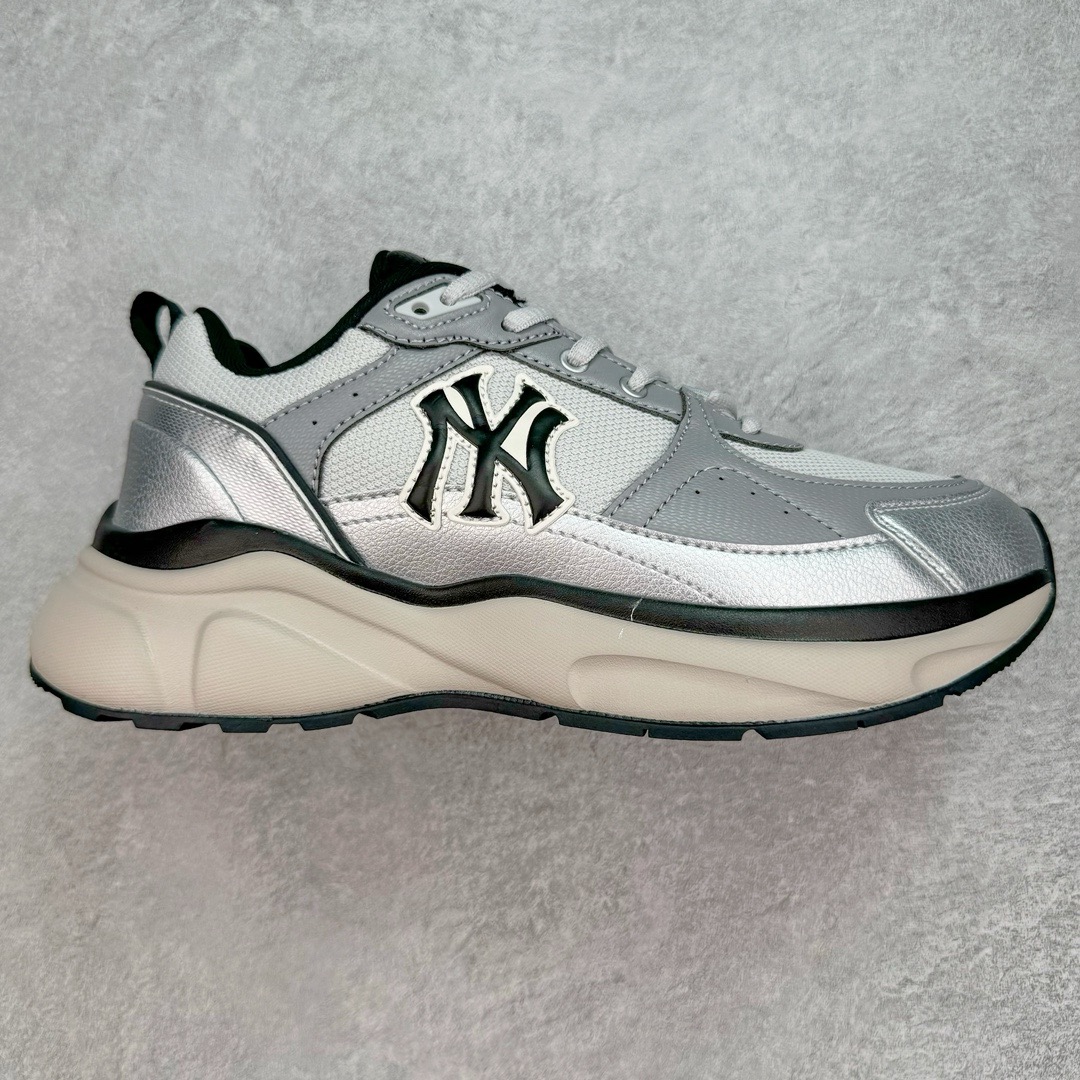图片[9]-＃PB过验版福利 MLB 系列复古印花老爹鞋系列低帮轻量增高厚底百搭休闲运动慢跑鞋 Korea韩国联名NY美国榄球纽约洋基队限定 目前可过轻松秒过各类鉴定 能操作的私聊 韩国代购专供 左脚内置NFC感应 区别市面贴纸假芯片 MLB专用菱形双针中底布 重点细节中底布带注胶孔 原厂NFC感应吊牌 支持鉴定 一个两位数 原盒原标 全套原楦原纸板原厂数据开发 中韩文保养标贴 绿色防霉片 平台代购专供 独家一比一RB+MD组合大底 高频后跟小人Logo精准对位立体饱满 正确网布加超迁鞋面 转印中底走线紧密 转印Logo工艺表层防刮不掉色 尺码对应库存明细‼️-选品中心