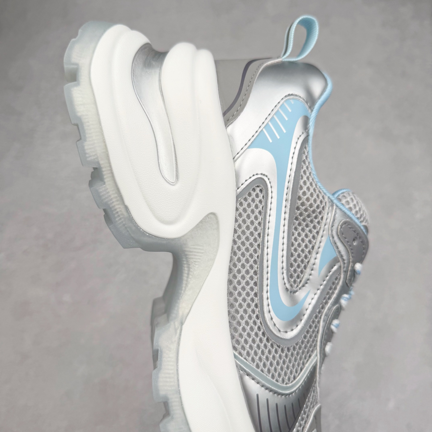 图片[6]-GG-CC 2025赵露思同款果冻底休闲运动厚底增高老爹鞋 广东大厂出品 原版正确大底 全新工艺升级 全套包装 配件齐全 区别市面所有版本 时髦look轻松定格 不费力展现率性氛围 高档银盒 3M反光酷帅机能风不规则设计+7cm增高厚底 大长腿既视感轻松拿捏 GGcc厚底增高简直就是小个子的快乐! 不管怎么搭都敲好看~ 尺码：35 36 37 38 39 40-选品中心