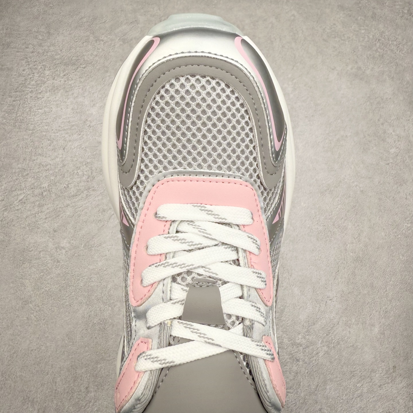 图片[4]-GG-CC 2025赵露思同款果冻底休闲运动厚底增高老爹鞋 广东大厂出品 原版正确大底 全新工艺升级 全套包装 配件齐全 区别市面所有版本 时髦look轻松定格 不费力展现率性氛围 高档银盒 3M反光酷帅机能风不规则设计+7cm增高厚底 大长腿既视感轻松拿捏 GGcc厚底增高简直就是小个子的快乐! 不管怎么搭都敲好看~ 尺码：35 36 37 38 39 40-选品中心