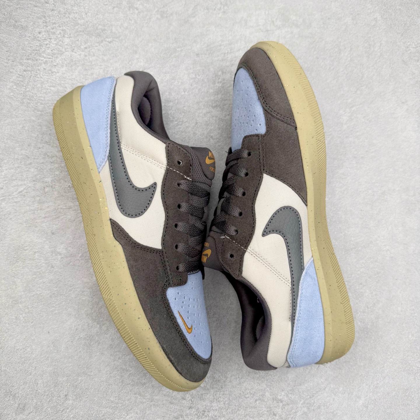 图片[3]-NK SB Force 58 空军58系列低帮休闲运动滑板板鞋 DV5477-102 鞋面由帆布和麂皮拼接 层次感丰富 搭配硫化外底 耐磨耐穿 鞋舌及中底后跟处饰有SB Logo 表明鞋款身份 采用包边设计 经久耐穿 硫化结构则有效提升灵活性 穿上这款全新推出的创意力作 助你耀动街头 尺码：36 36.5 37.5 38 38.5 39 40 40.5 41 42 42.5 43 44 45-选品中心