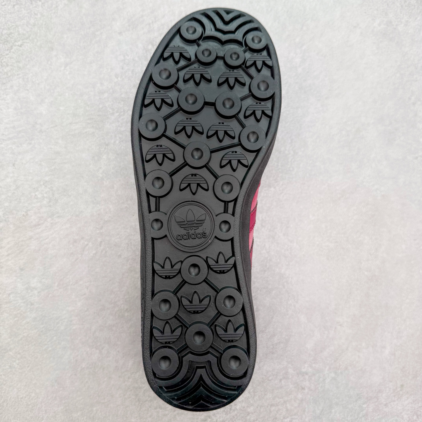 图片[9]-AD Gazelle Indoor Trainers 羚羊内训系列低帮复古百搭休闲运动德训风板鞋 JI2585 90年代经典的复刻版！自60年代以足球训练鞋面世以来,Gazelle就以其经典设计席卷全球。1991年版本的复刻,再造经典Gazelle。采用皮革打造,搭配浊色细节,让这款经典更加简约。尺码：36 36⅔ 37⅓ 38 38⅔ 39⅓ 40 40⅔ 41⅓ 42 42⅔ 43⅓ 44⅓ 44⅔ 45-选品中心