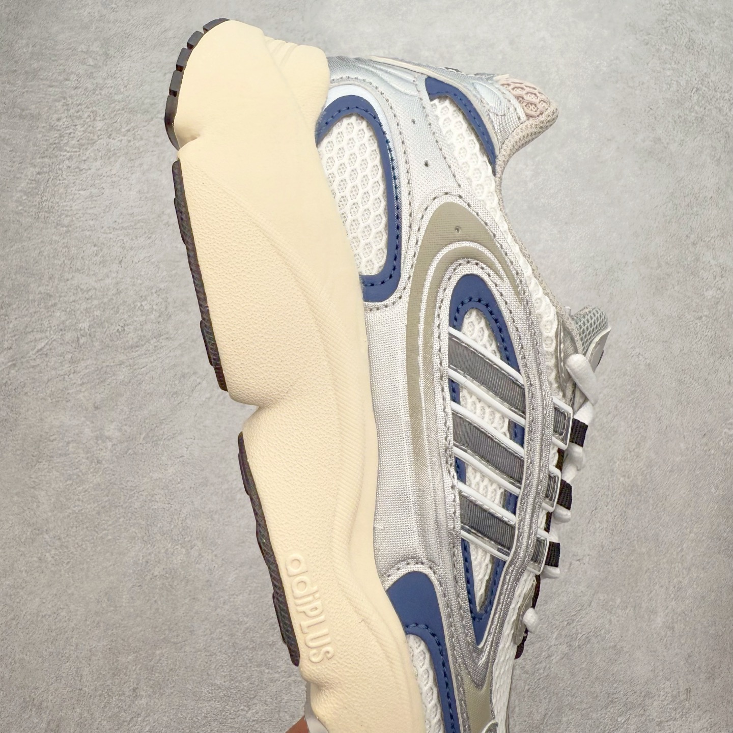 图片[6]-AD Originals Ozmillen OZ米伦1.0系列低帮老爹风复古透气缓震休闲运动慢跑鞋 IF6582 尺码：36 36⅔ 37⅓ 38 38⅔ 39⅓ 40 40⅔ 41⅓ 42 42⅔ 43⅓ 44 44⅔ 45-选品中心