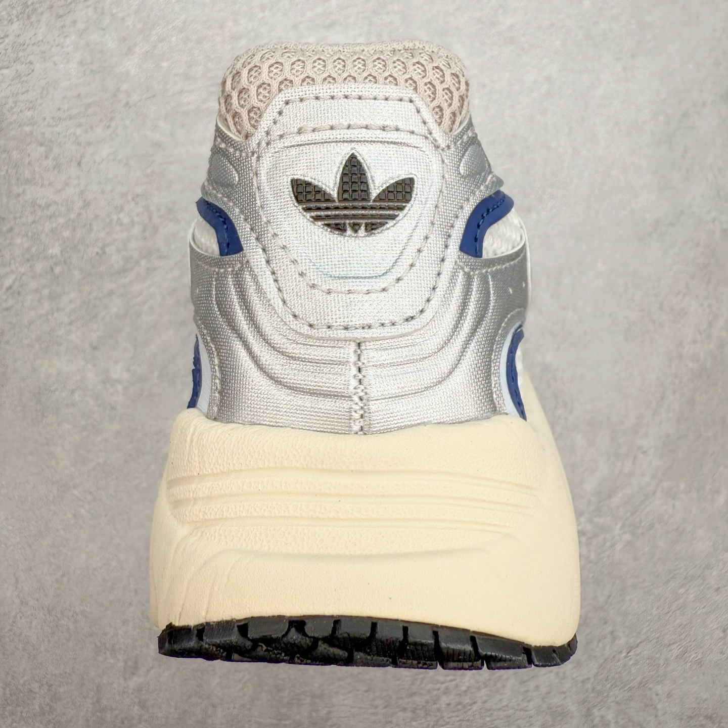 图片[8]-AD Originals Ozmillen OZ米伦1.0系列低帮老爹风复古透气缓震休闲运动慢跑鞋 IF6582 尺码：36 36⅔ 37⅓ 38 38⅔ 39⅓ 40 40⅔ 41⅓ 42 42⅔ 43⅓ 44 44⅔ 45-选品中心