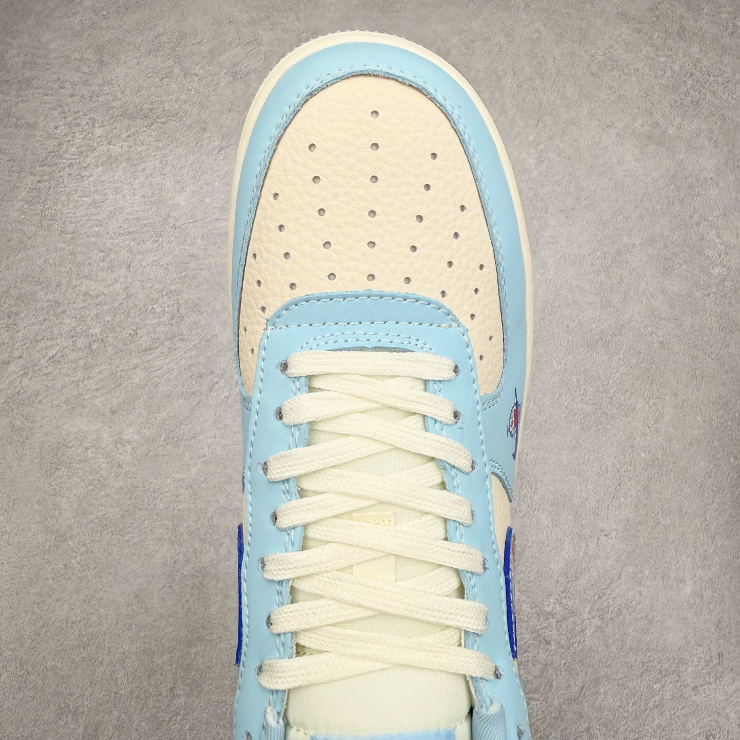 图片[4]-NK Air Force 1´07 Low 空军一号低帮百搭休闲运动板鞋 DF0188-059 柔软、弹性十足的缓震性能和出色的中底设计 横跨复古与现代的外型结合 造就出风靡全球 三十多年的Force 1 直到今天还深受青睐 实拍调校N版已经零色差零失真 百分百还原实物色彩所见即所得 不存在货不对板色差等低级问题 选购参考实物拍摄 不混卖不参货 只用心做好货严格选品 承诺混一赔十 尺码：36 36.5 37.5 38 38.5 39 40 40.5 41 42 42.5 43 44 44.5 45-选品中心