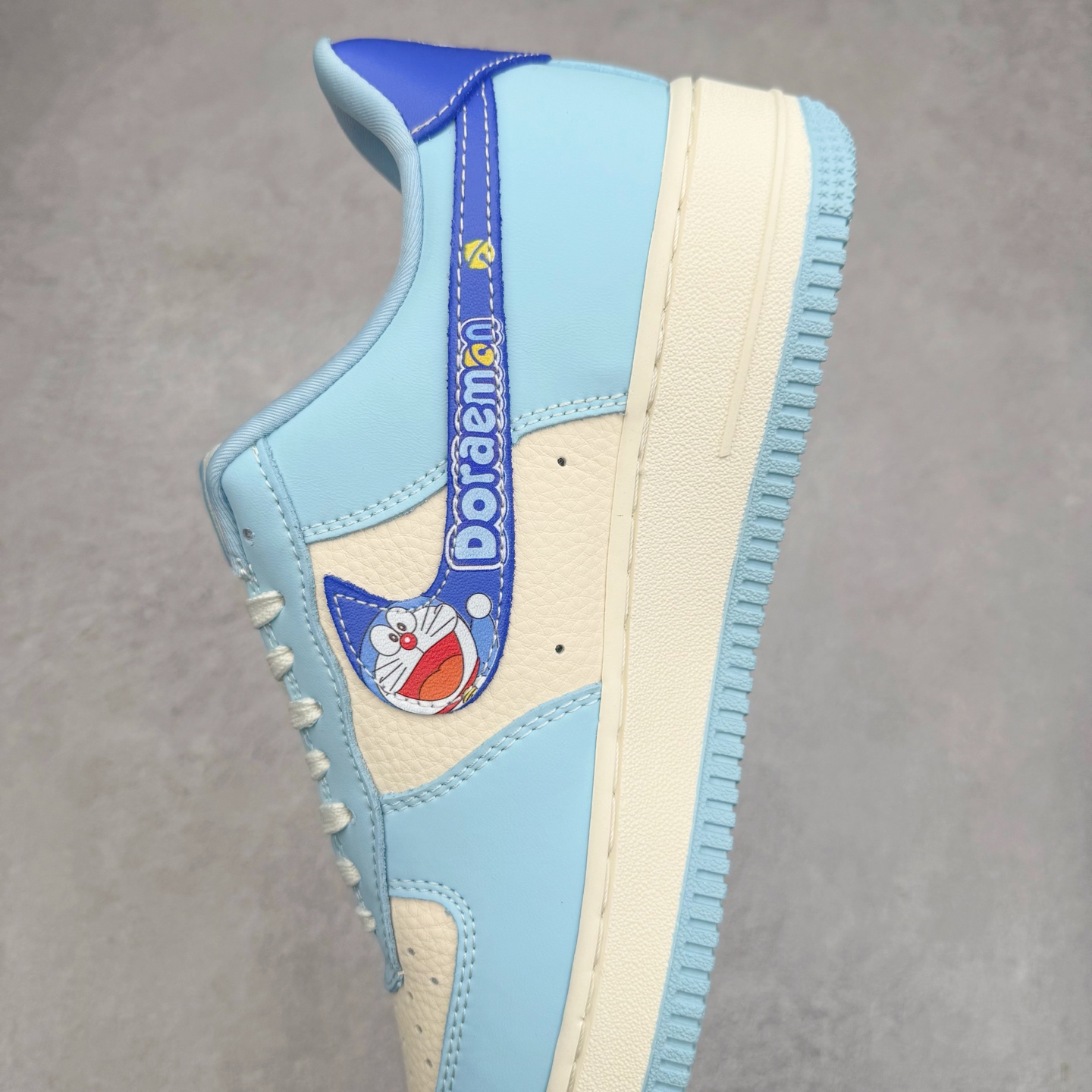 图片[7]-NK Air Force 1´07 Low 空军一号低帮百搭休闲运动板鞋 DF0188-059 柔软、弹性十足的缓震性能和出色的中底设计 横跨复古与现代的外型结合 造就出风靡全球 三十多年的Force 1 直到今天还深受青睐 实拍调校N版已经零色差零失真 百分百还原实物色彩所见即所得 不存在货不对板色差等低级问题 选购参考实物拍摄 不混卖不参货 只用心做好货严格选品 承诺混一赔十 尺码：36 36.5 37.5 38 38.5 39 40 40.5 41 42 42.5 43 44 44.5 45-选品中心