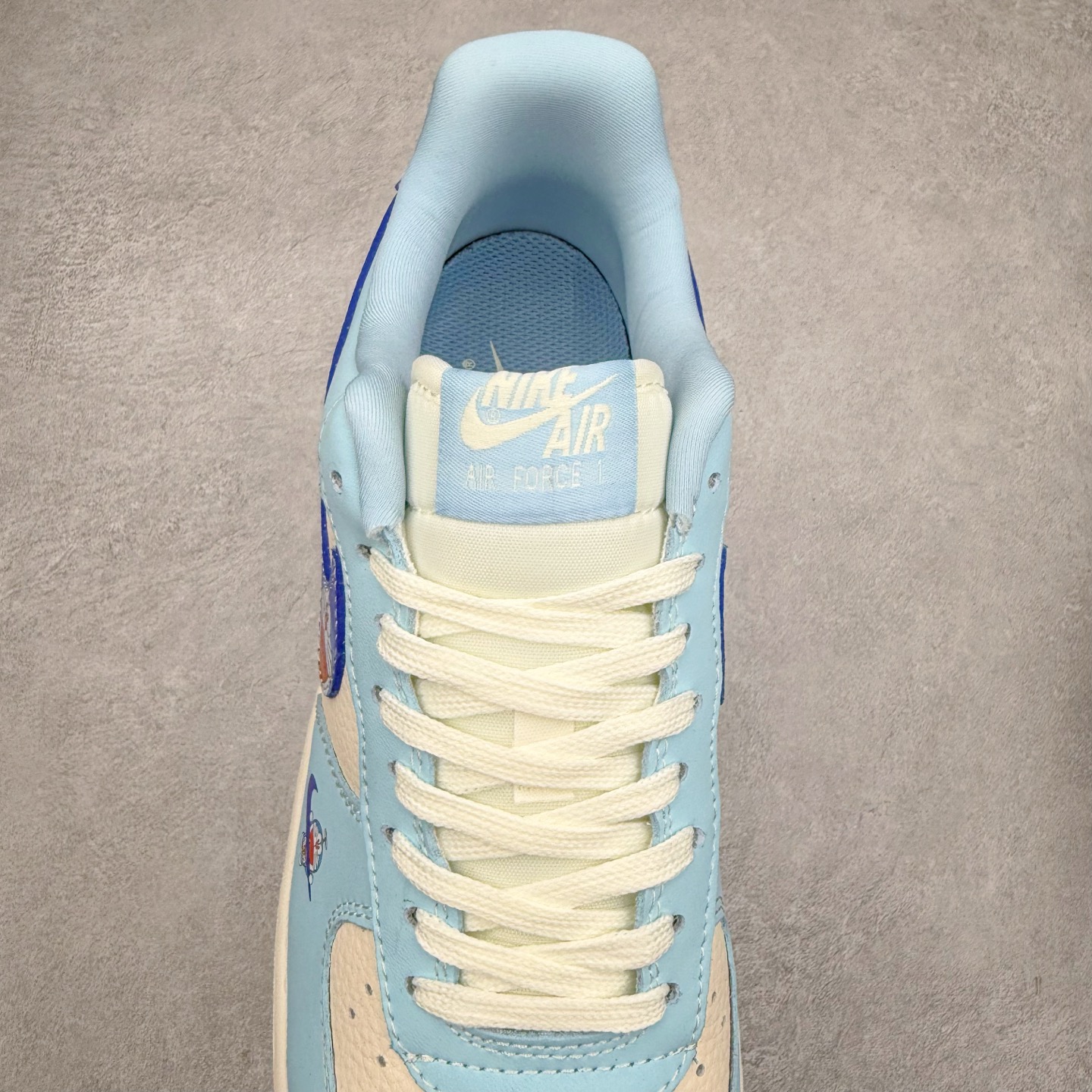 图片[5]-NK Air Force 1´07 Low 空军一号低帮百搭休闲运动板鞋 DF0188-059 柔软、弹性十足的缓震性能和出色的中底设计 横跨复古与现代的外型结合 造就出风靡全球 三十多年的Force 1 直到今天还深受青睐 实拍调校N版已经零色差零失真 百分百还原实物色彩所见即所得 不存在货不对板色差等低级问题 选购参考实物拍摄 不混卖不参货 只用心做好货严格选品 承诺混一赔十 尺码：36 36.5 37.5 38 38.5 39 40 40.5 41 42 42.5 43 44 44.5 45-选品中心