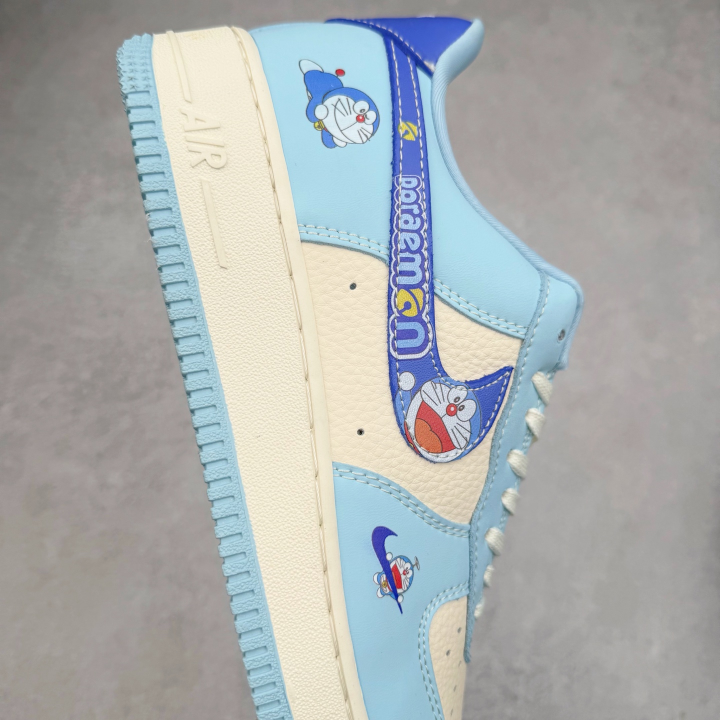 图片[6]-NK Air Force 1´07 Low 空军一号低帮百搭休闲运动板鞋 DF0188-059 柔软、弹性十足的缓震性能和出色的中底设计 横跨复古与现代的外型结合 造就出风靡全球 三十多年的Force 1 直到今天还深受青睐 实拍调校N版已经零色差零失真 百分百还原实物色彩所见即所得 不存在货不对板色差等低级问题 选购参考实物拍摄 不混卖不参货 只用心做好货严格选品 承诺混一赔十 尺码：36 36.5 37.5 38 38.5 39 40 40.5 41 42 42.5 43 44 44.5 45-选品中心