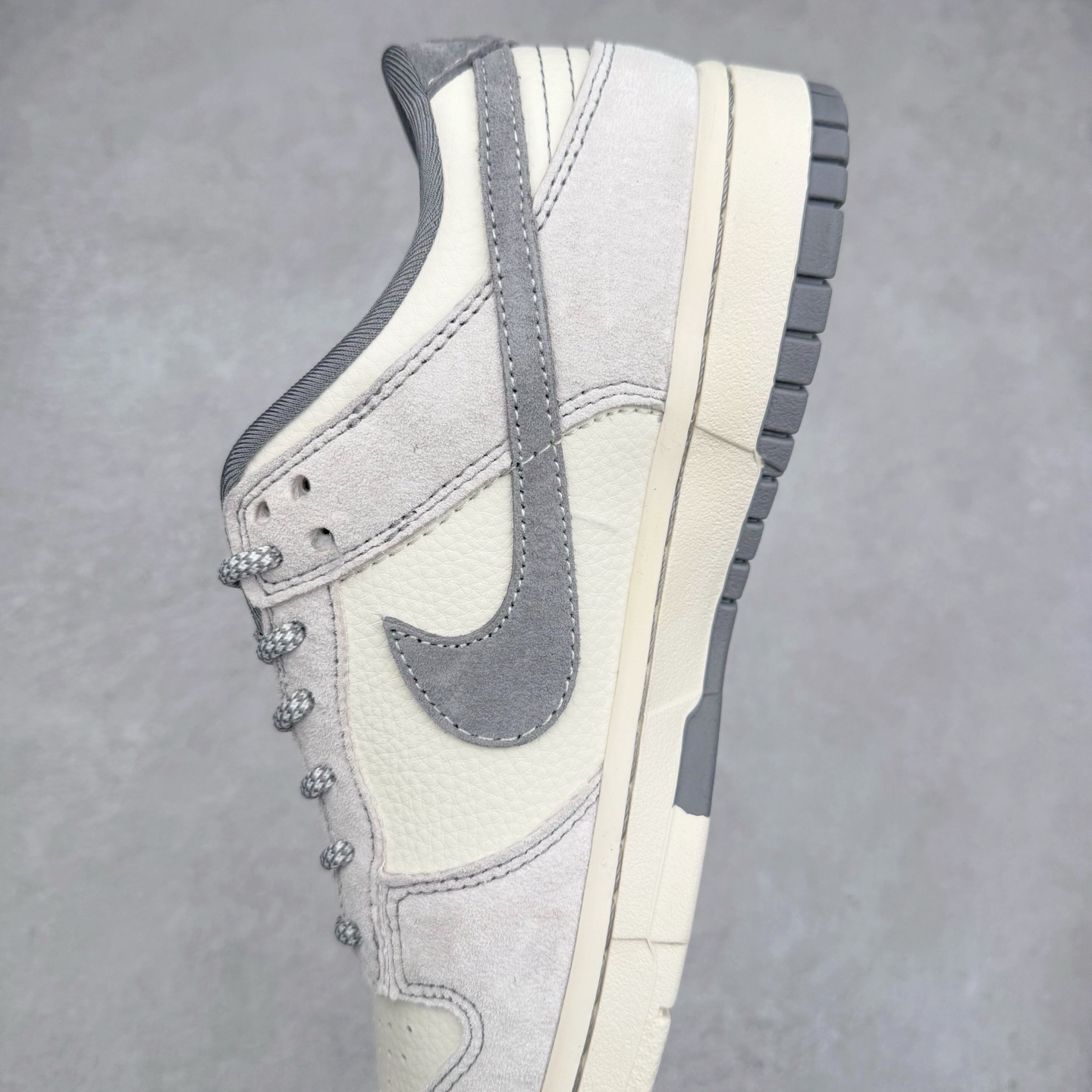 图片[7]-NK Dunk Low 定制配色 YX5066-296 大厂出品 极力推荐 原装头层材料 独家版型蒸餾加工帶來的是更好的视觉和脚感体验大厂纯原品质出货 清洁度 电绣工艺 皮料切割干净无任何毛边 细节完美 实拍调校N版已经零色差零失真 百分百还原实物色彩所见即所得 不存在货不对板色差等低级问题 选购参考实物拍摄 不混卖不参货 只用心做好货严格选品 承诺混一赔十 尺码：36 36.5 37.5 38 38.5 39 40 40.5 41 42 42.5 43 44 44.5 45-选品中心