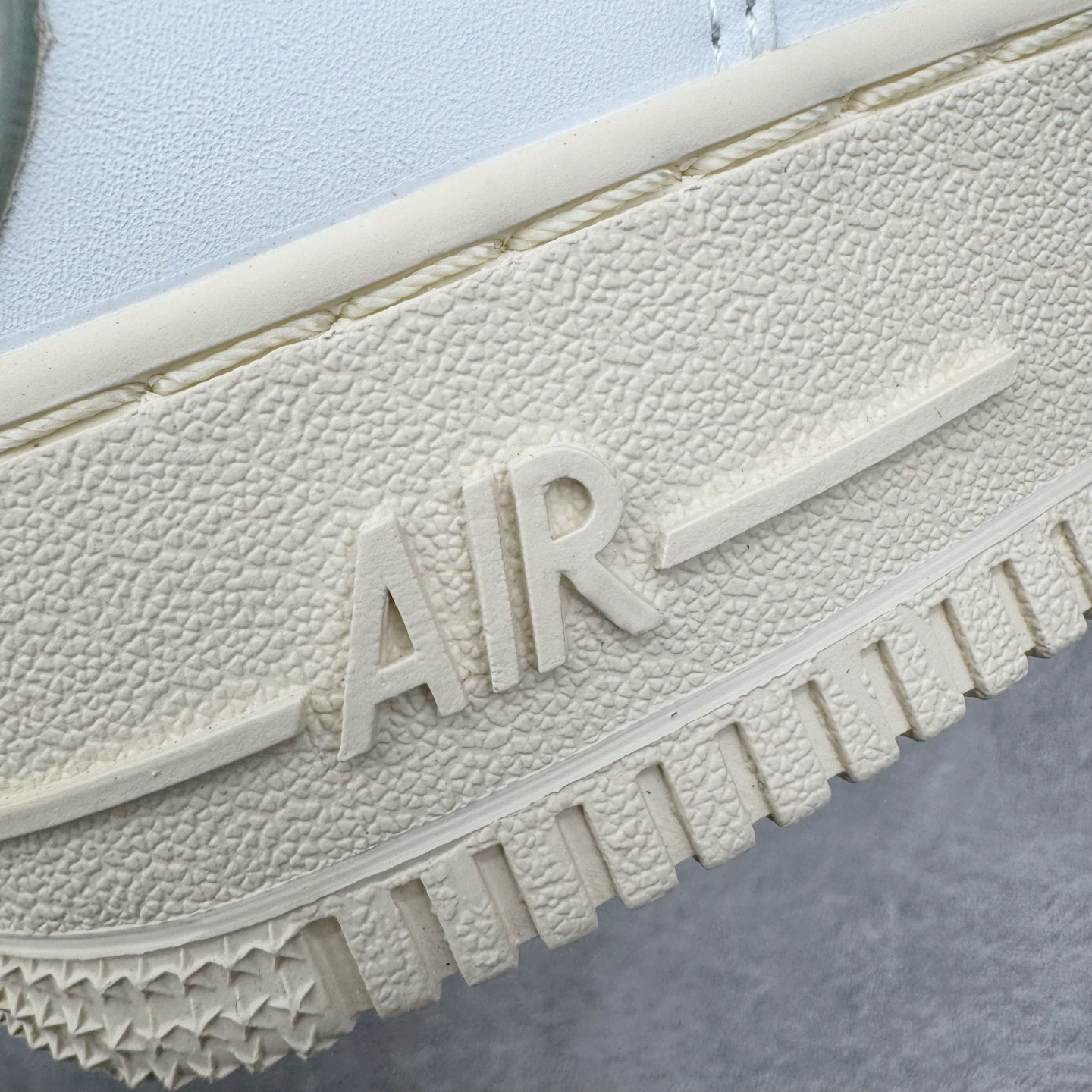 ＃福利特价‼️
NK Air Force 1´07 Low 空军一号低帮百搭休闲运动板鞋 DD7717-