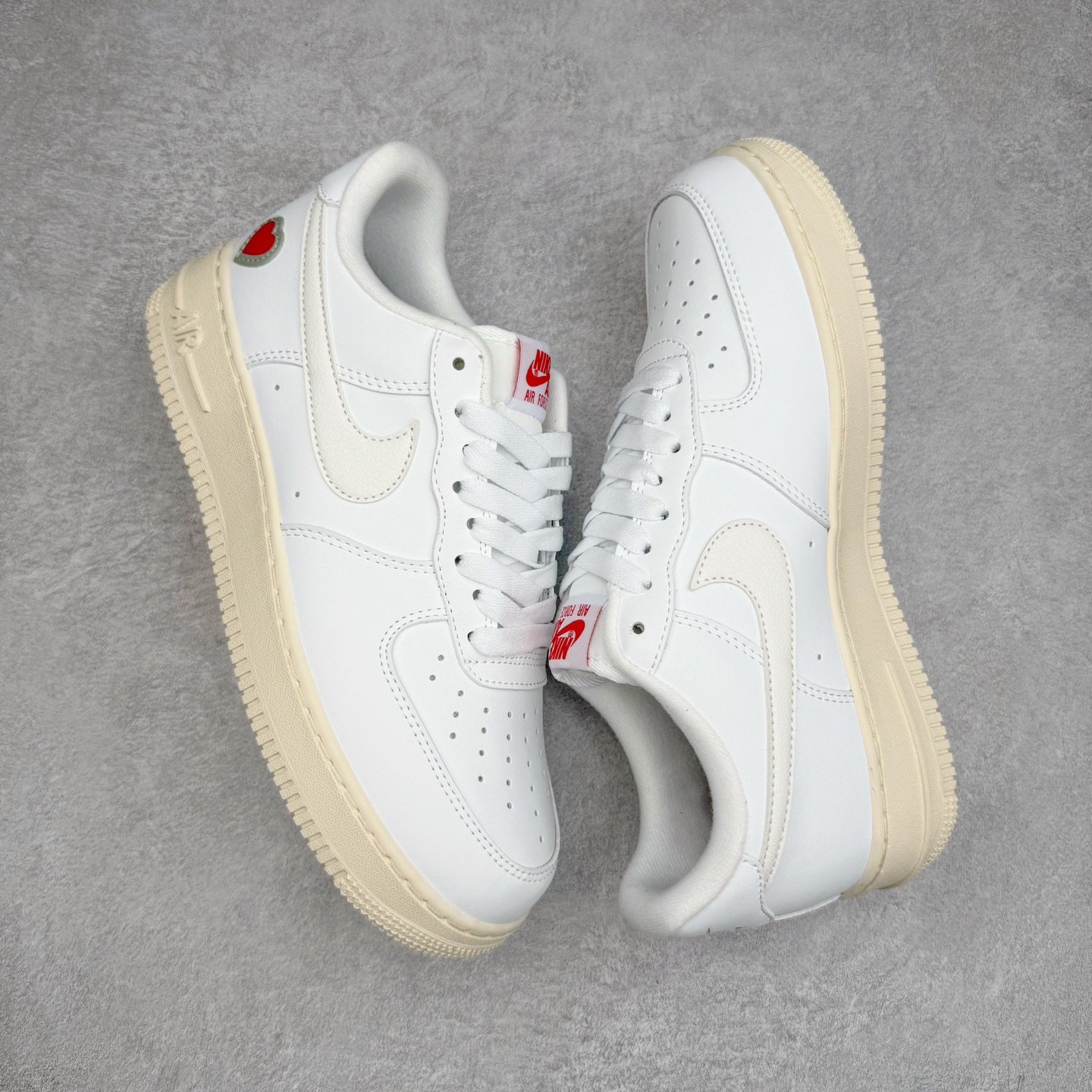 ＃福利特价‼️
NK Air Force 1´07 Low 空军一号低帮百搭休闲运动板鞋 DD7717-