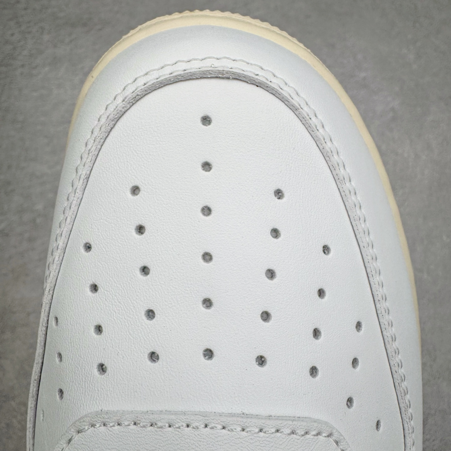 ＃福利特价‼️
NK Air Force 1´07 Low 空军一号低帮百搭休闲运动板鞋 DD7717-