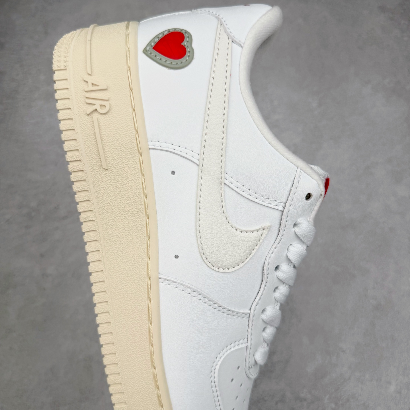 ＃福利特价‼️
NK Air Force 1´07 Low 空军一号低帮百搭休闲运动板鞋 DD7717-